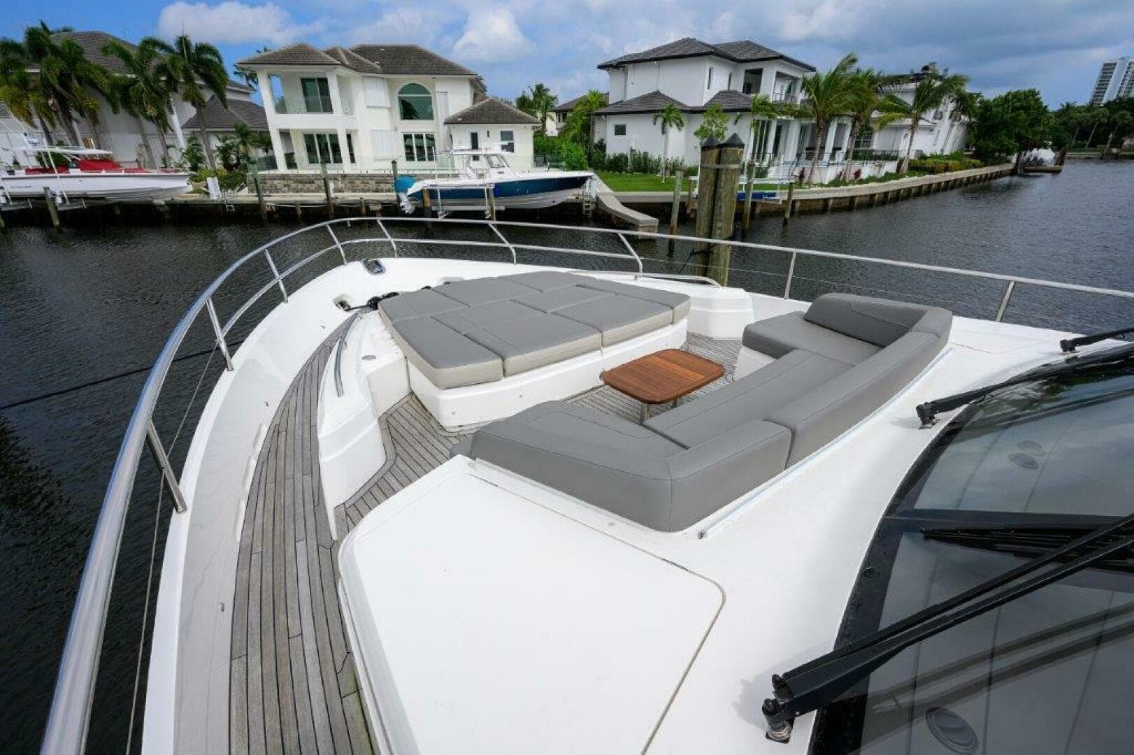 2020 Princess Y78 — photo 12