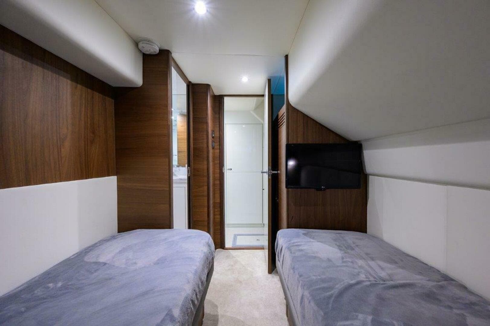 2020 Princess Y78 — photo 71