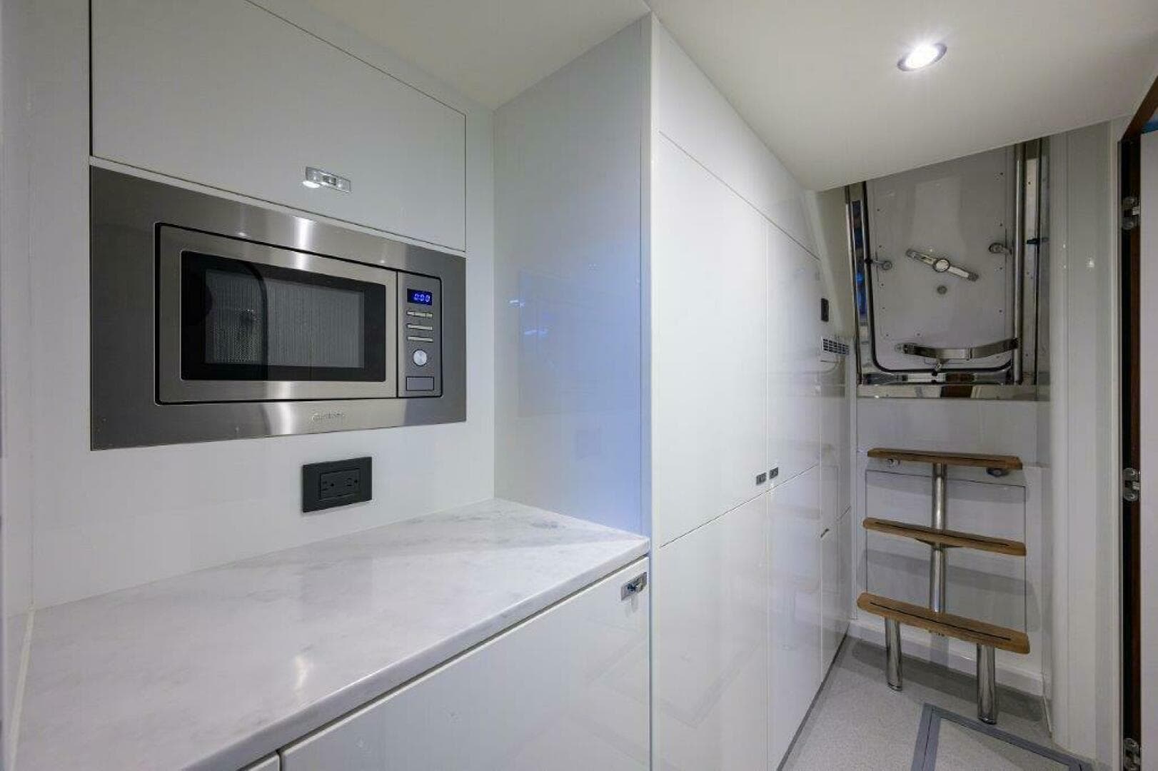 2020 Princess Y78 — photo 69