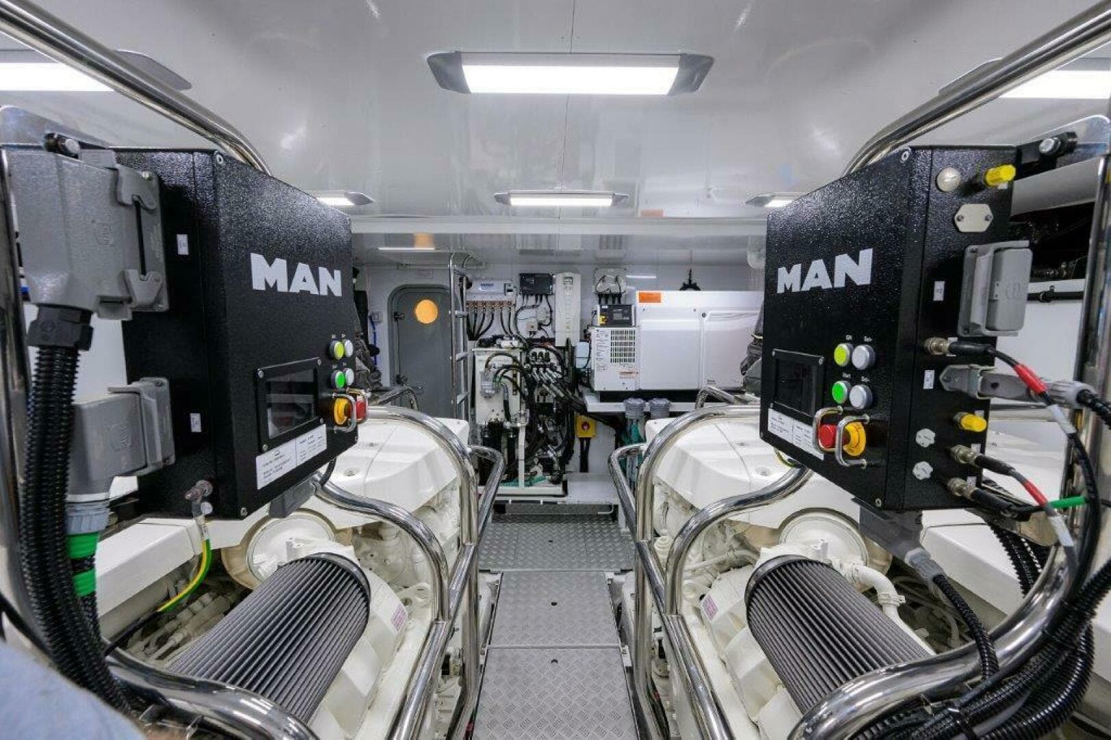 2020 Princess Y78 — photo 76