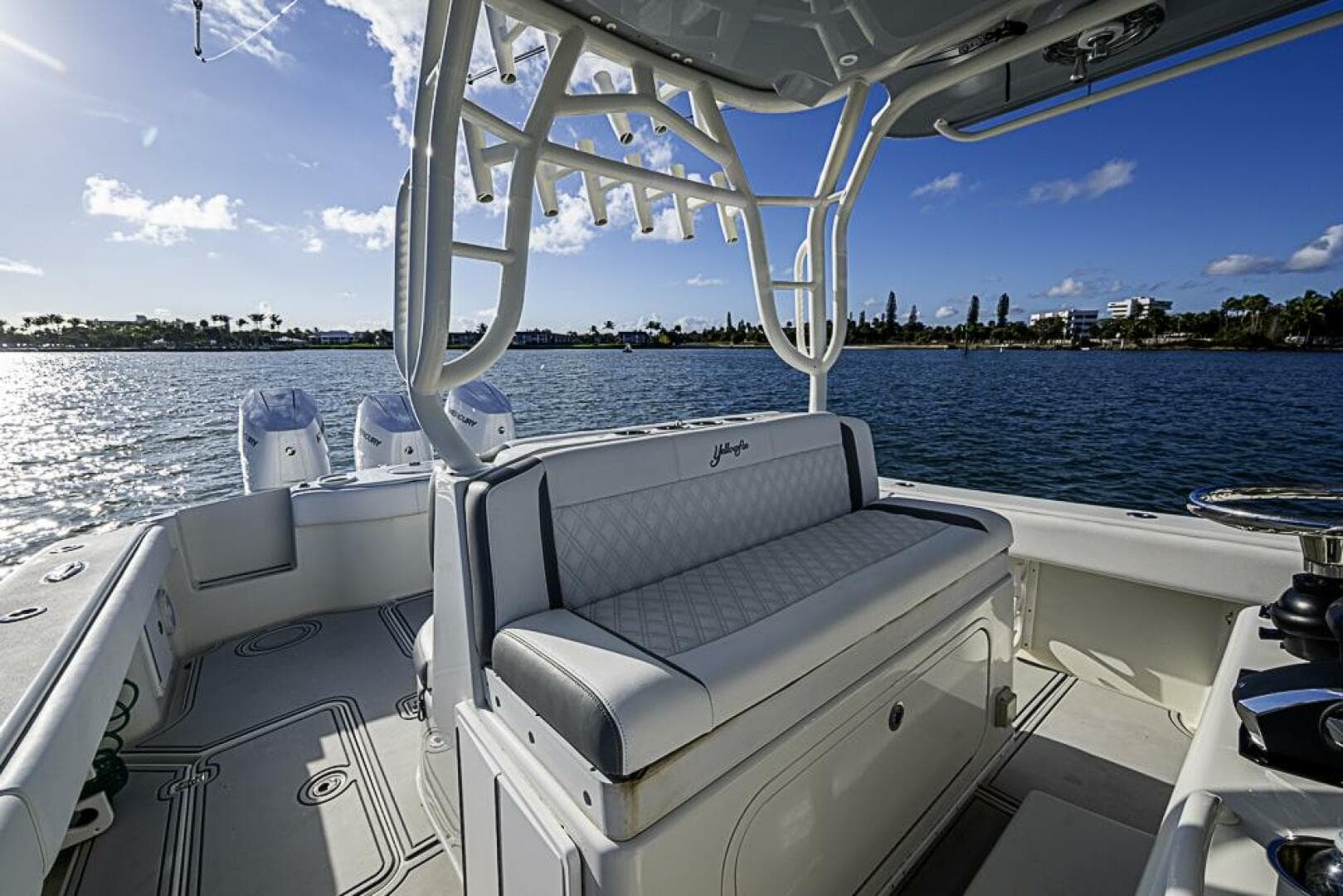 2011 Yellowfin 39 Offshore — photo 12