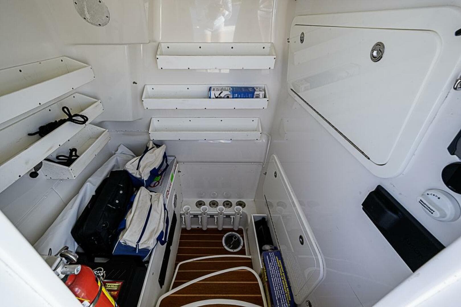 2011 Yellowfin 39 Offshore — photo 13