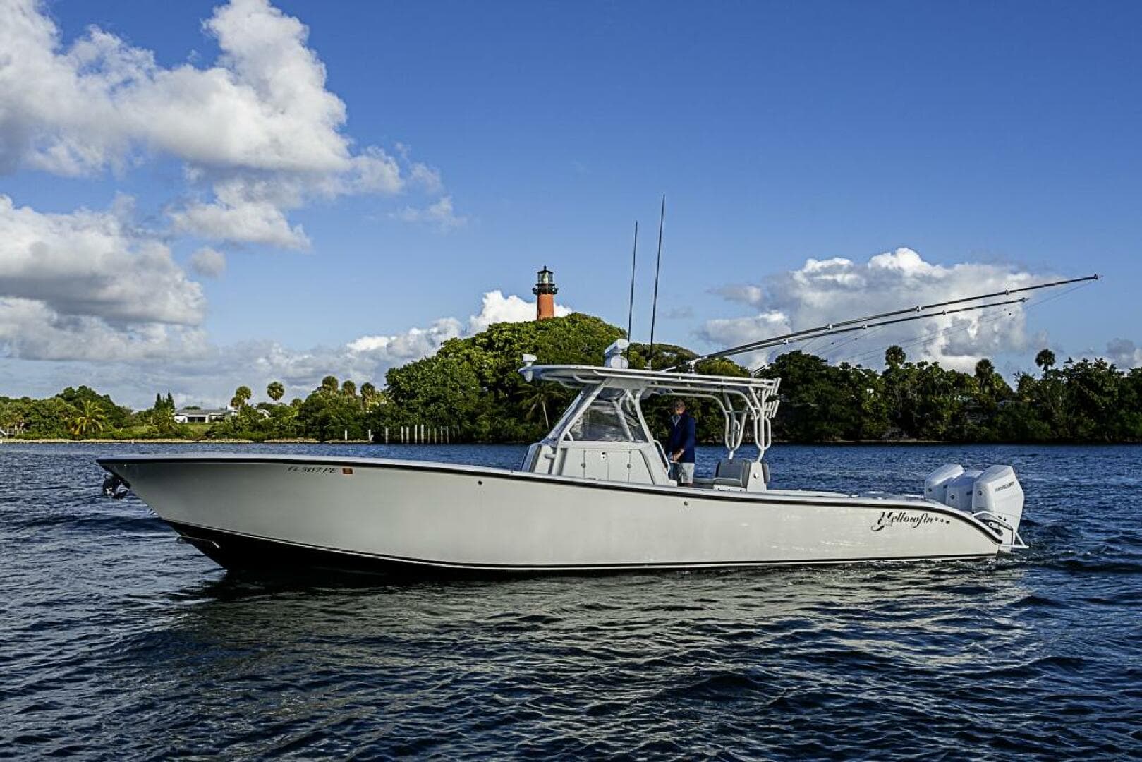 2011 Yellowfin 39 Offshore — photo 21