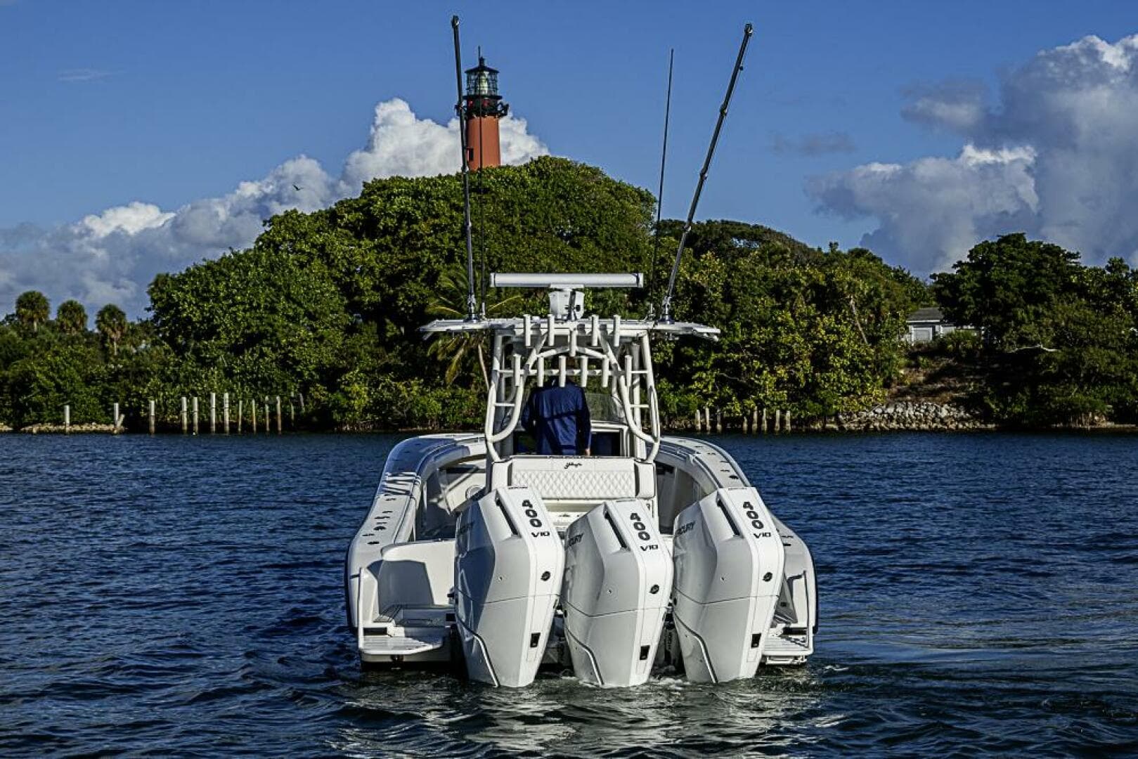 2011 Yellowfin 39 Offshore — photo 4