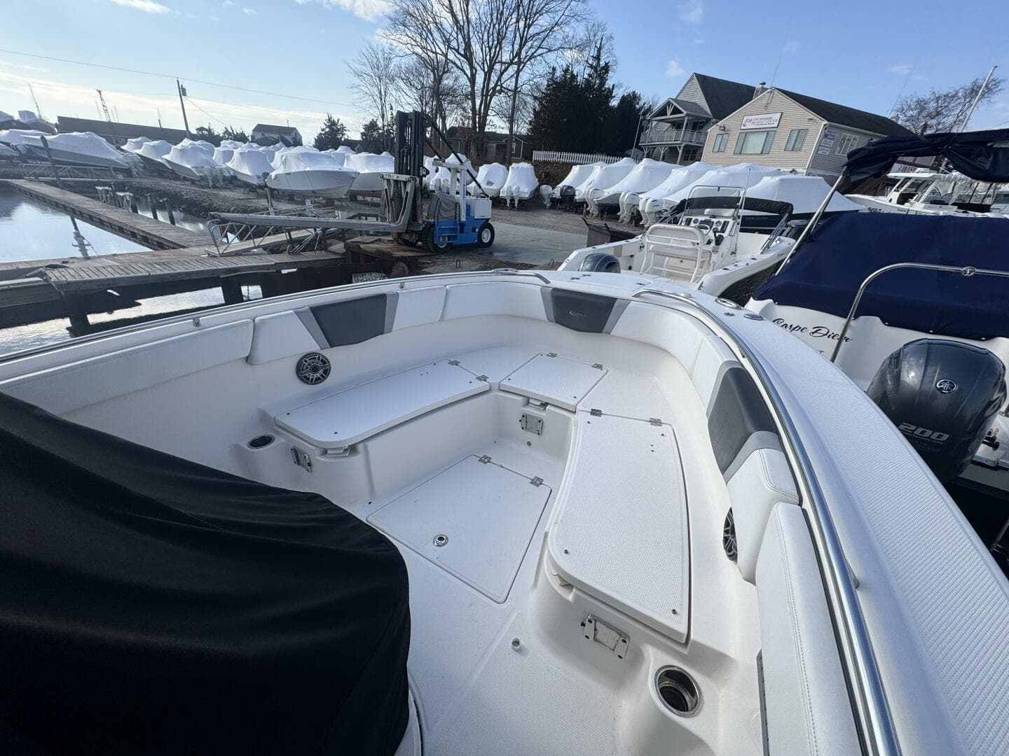 2020 Robalo R272 — photo 8