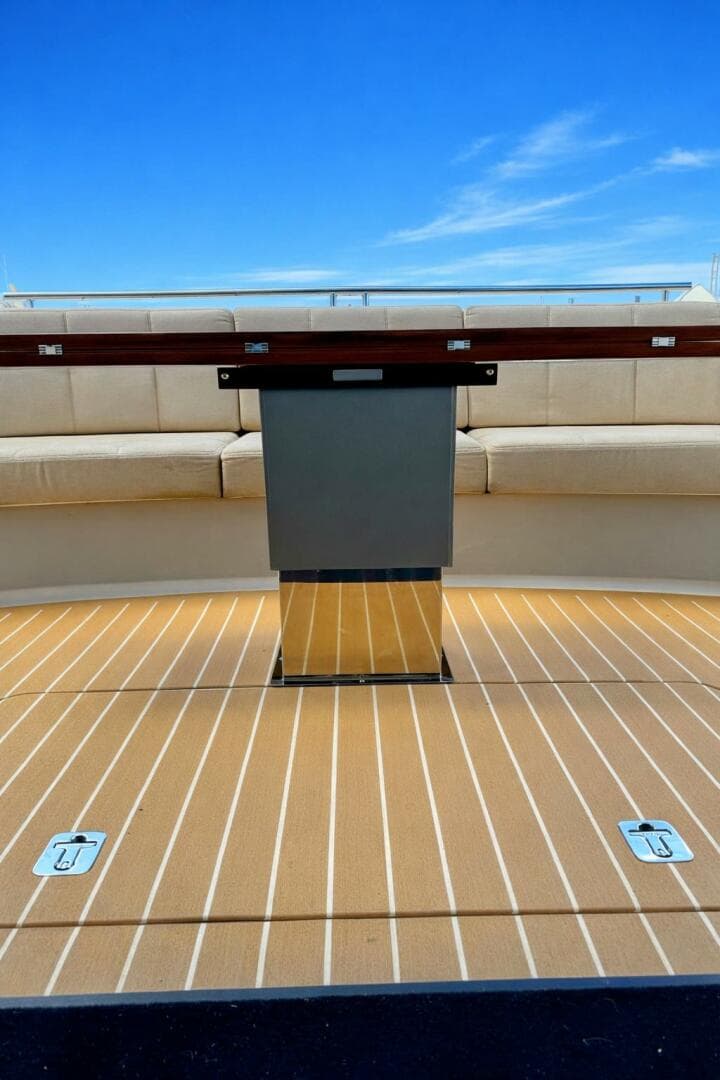 2014 Tiara Yachts 50 Coupe — photo 16