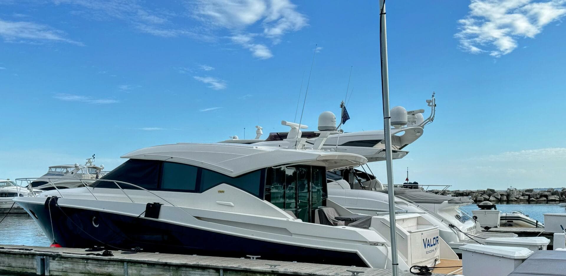2014 Tiara Yachts 50 Coupe — photo 10