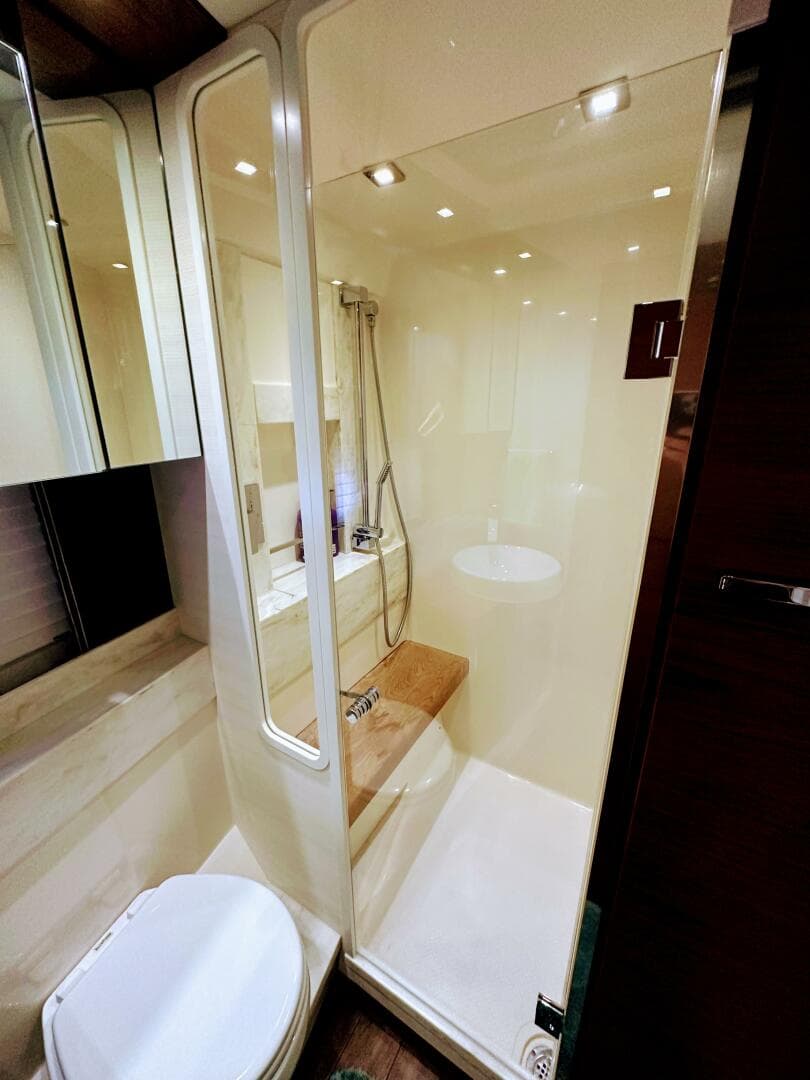 2014 Tiara Yachts 50 Coupe — photo 29