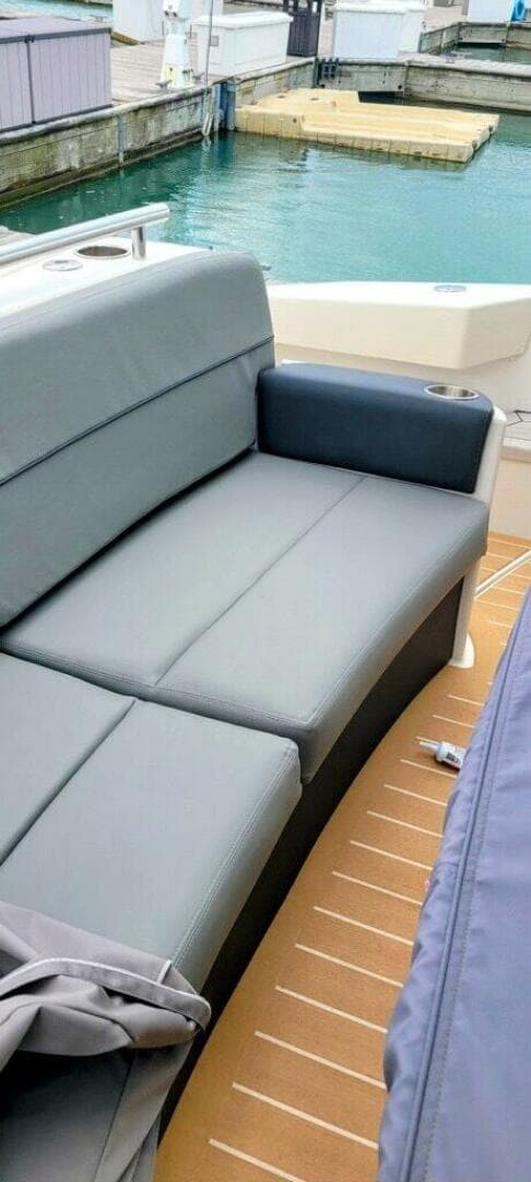 2014 Tiara Yachts 50 Coupe — photo 17