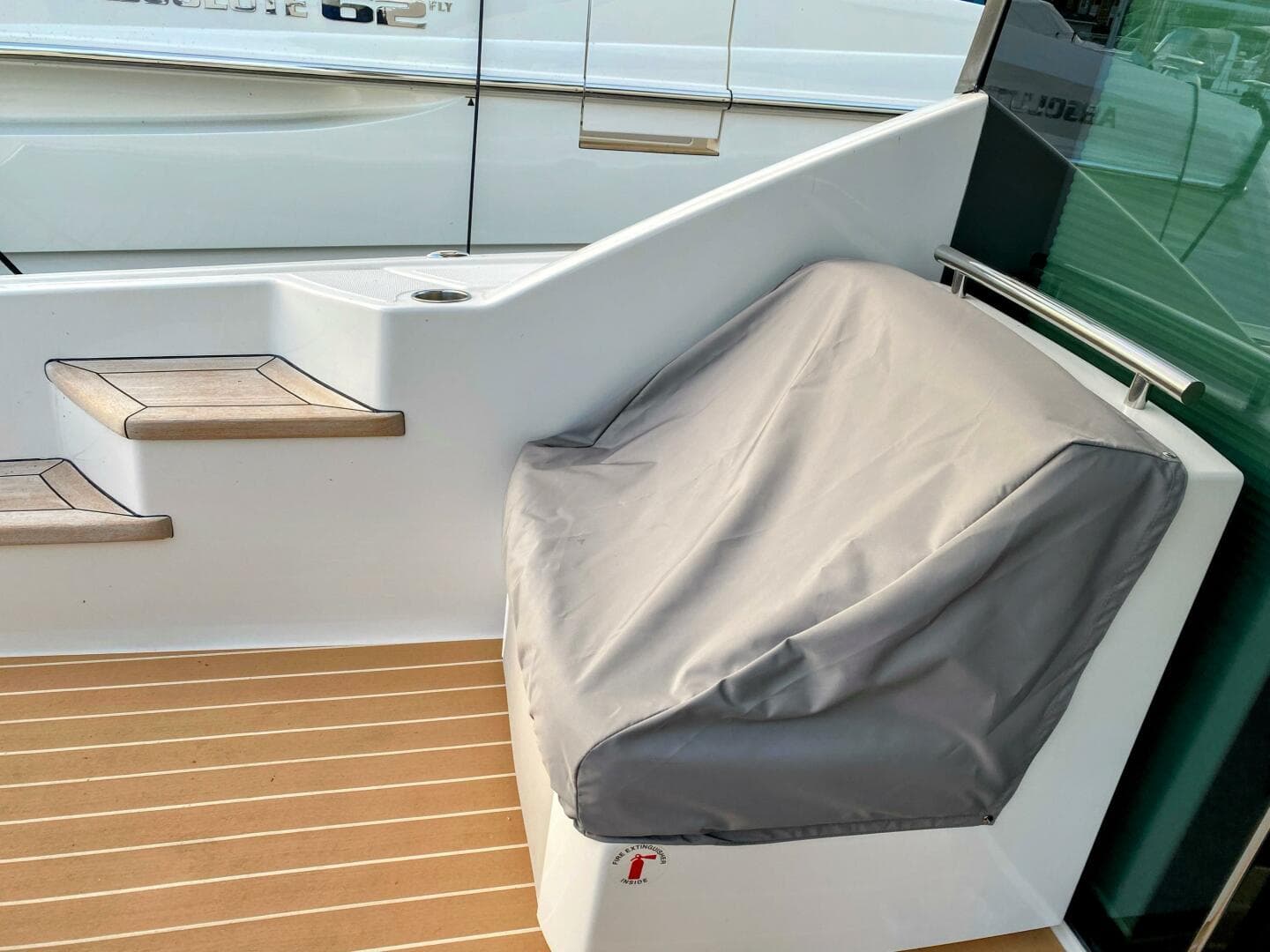 2014 Tiara Yachts 50 Coupe — photo 14