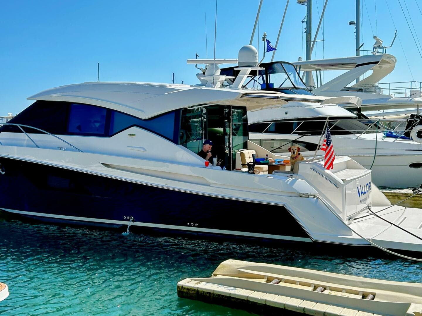 2014 Tiara Yachts 50 Coupe — photo 9