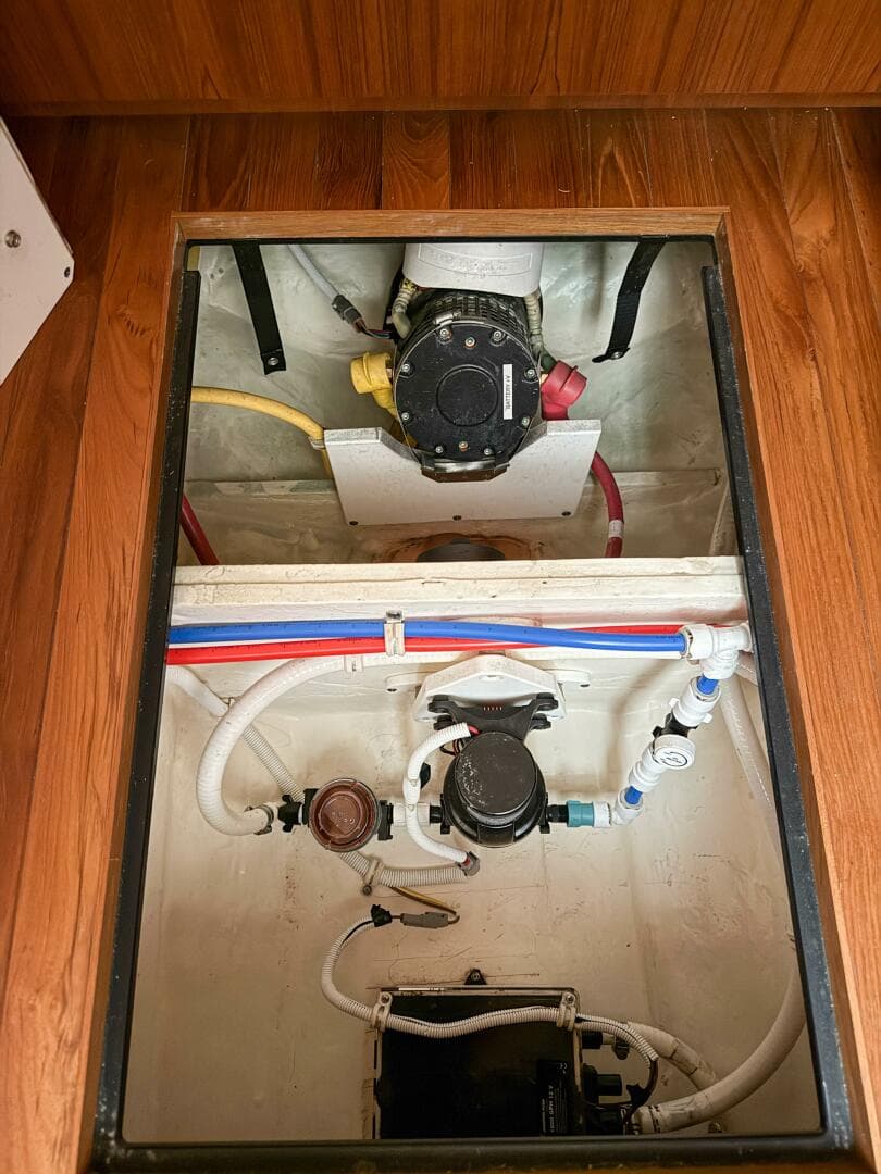 2013 Tiara Yachts 3600 Coronet — photo 48