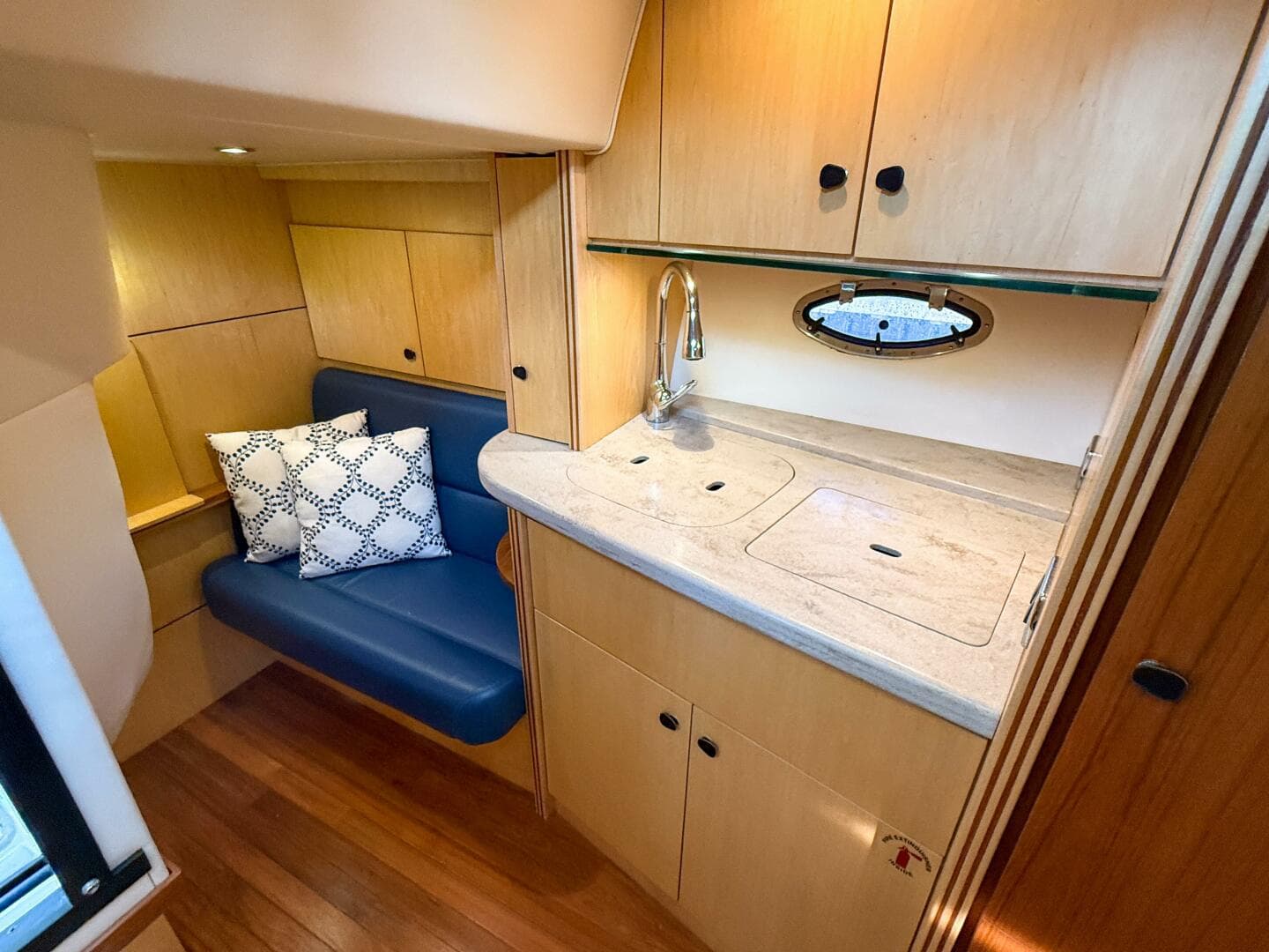 2013 Tiara Yachts 3600 Coronet — photo 30