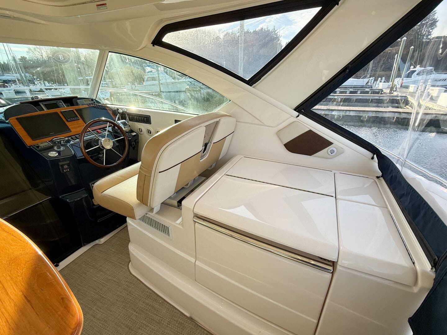 2013 Tiara Yachts 3600 Coronet — photo 16