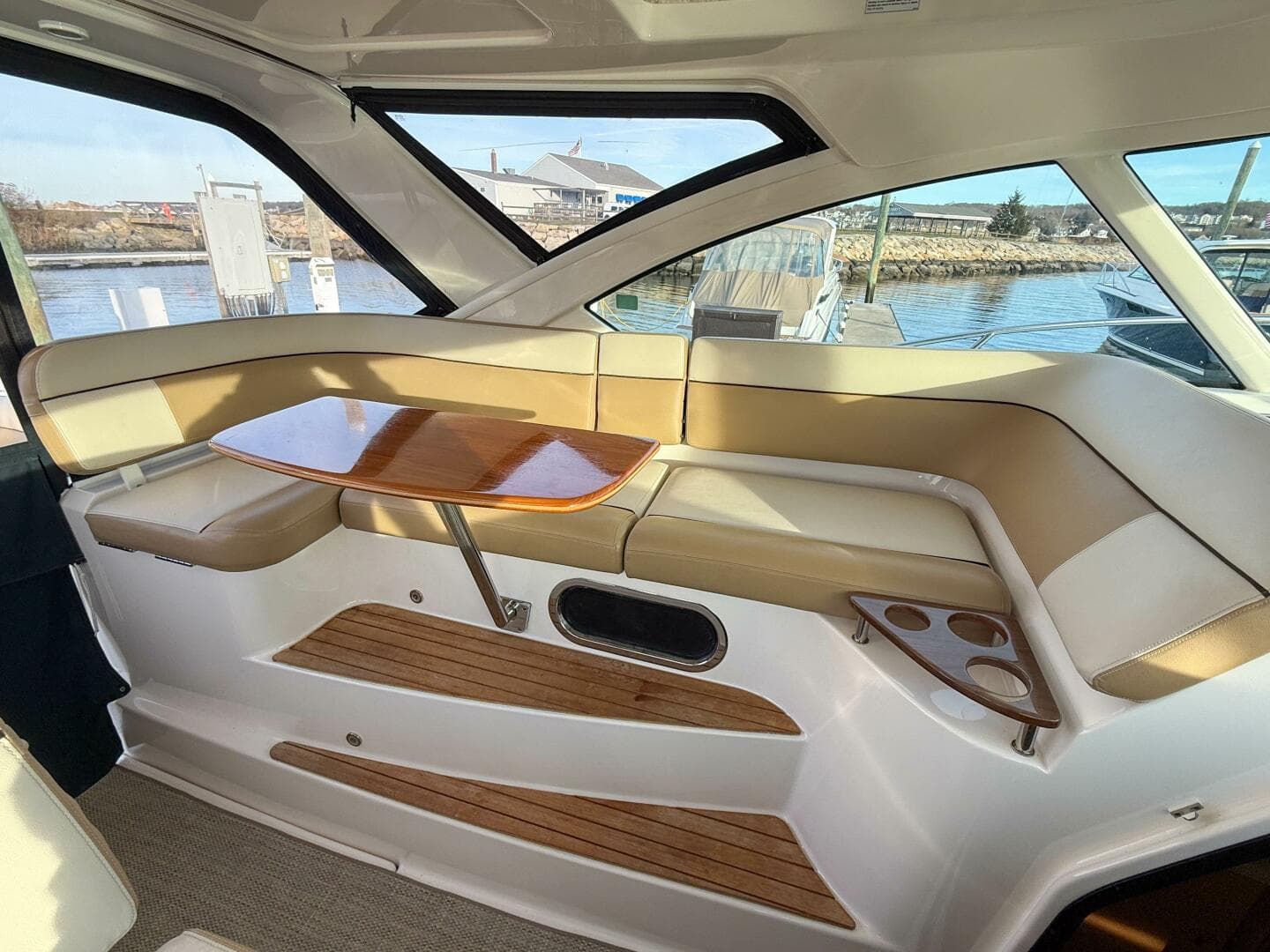 2013 Tiara Yachts 3600 Coronet — photo 13