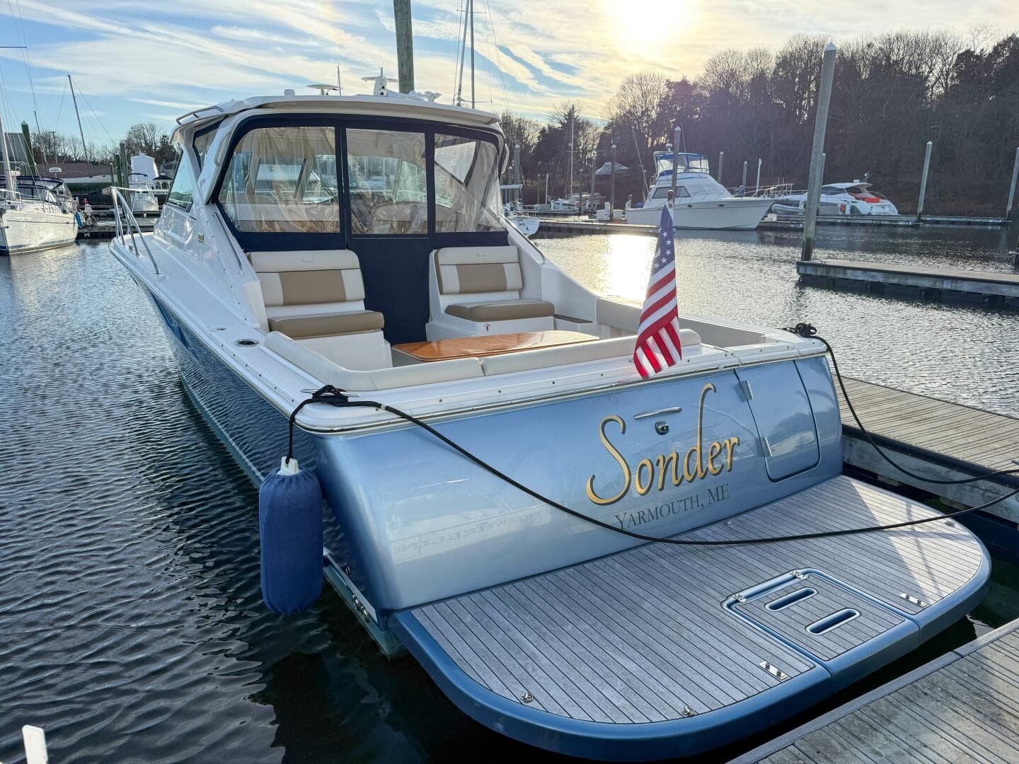 2013 Tiara Yachts 3600 Coronet — photo 3