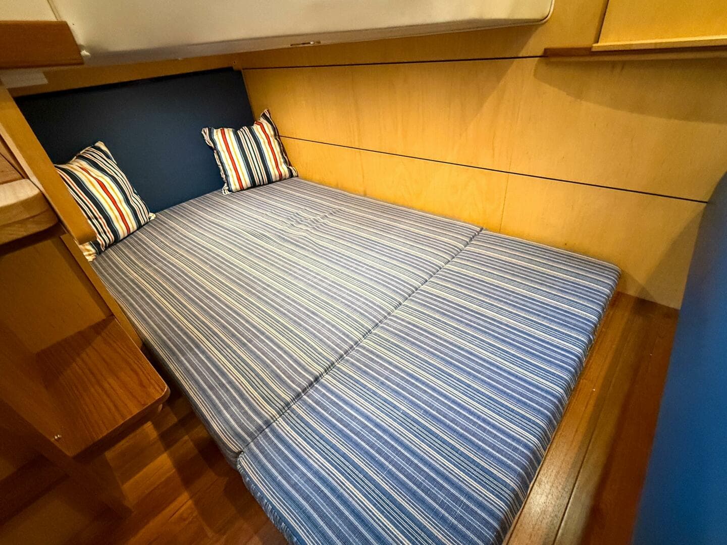 2013 Tiara Yachts 3600 Coronet — photo 36