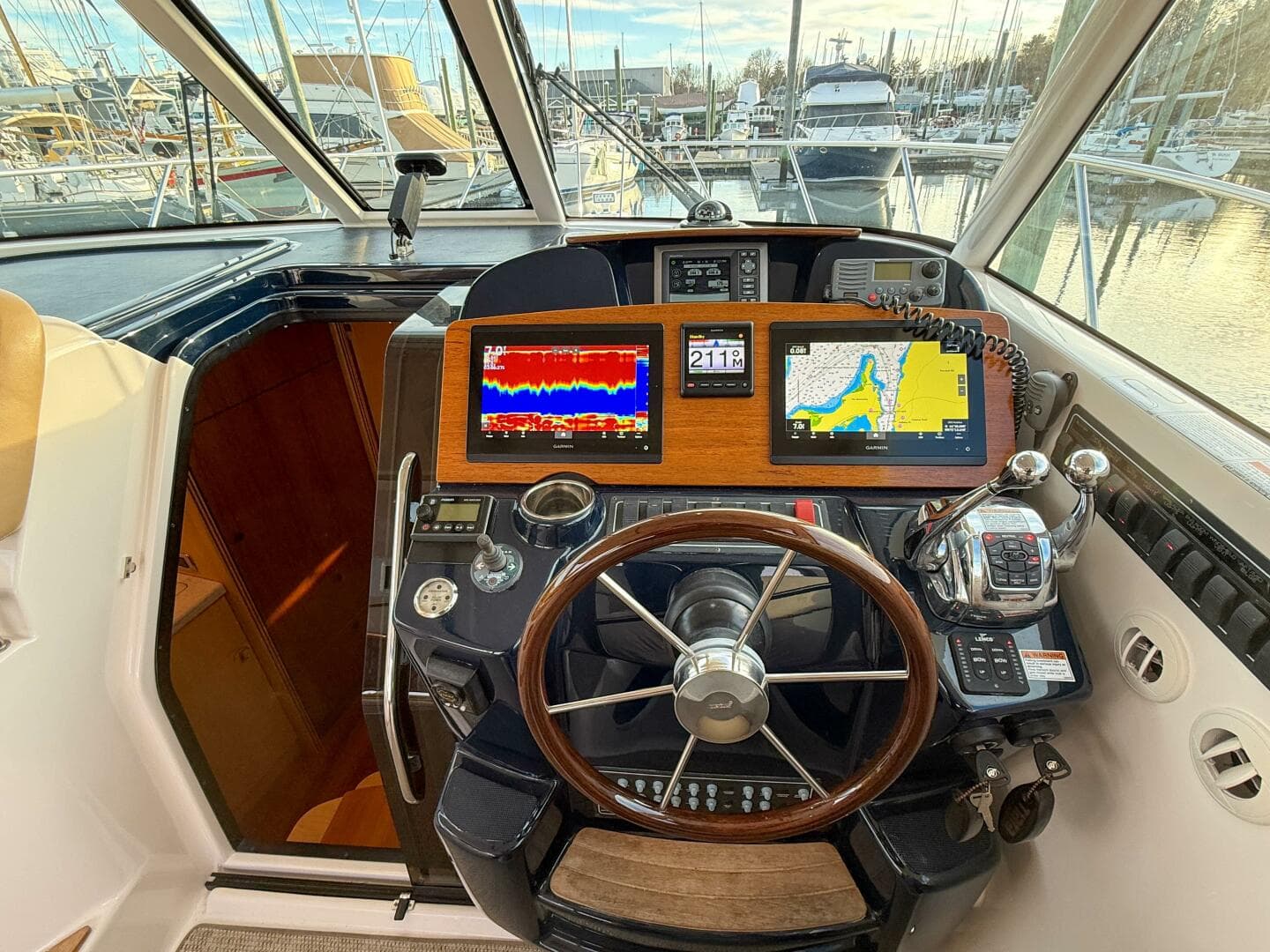 2013 Tiara Yachts 3600 Coronet — photo 22