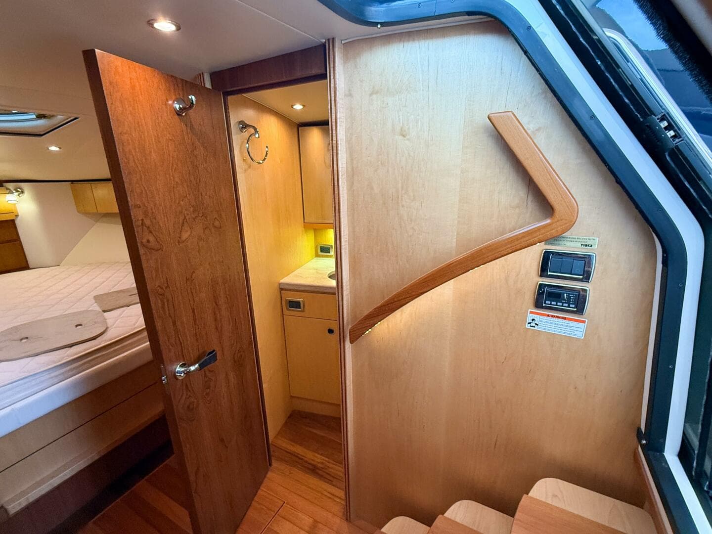 2013 Tiara Yachts 3600 Coronet — photo 37