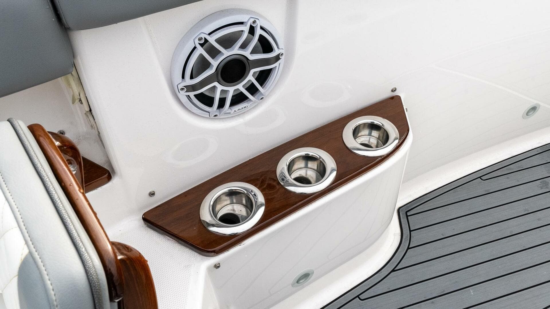 2023 Everglades 455 Center Console — photo 43
