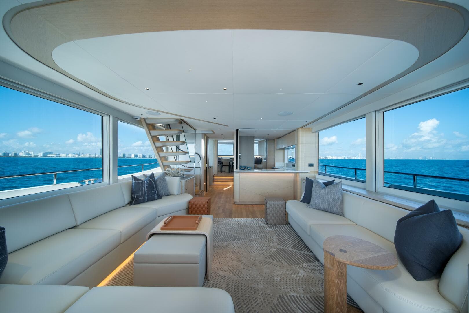 2025 Princess X80 — photo 7