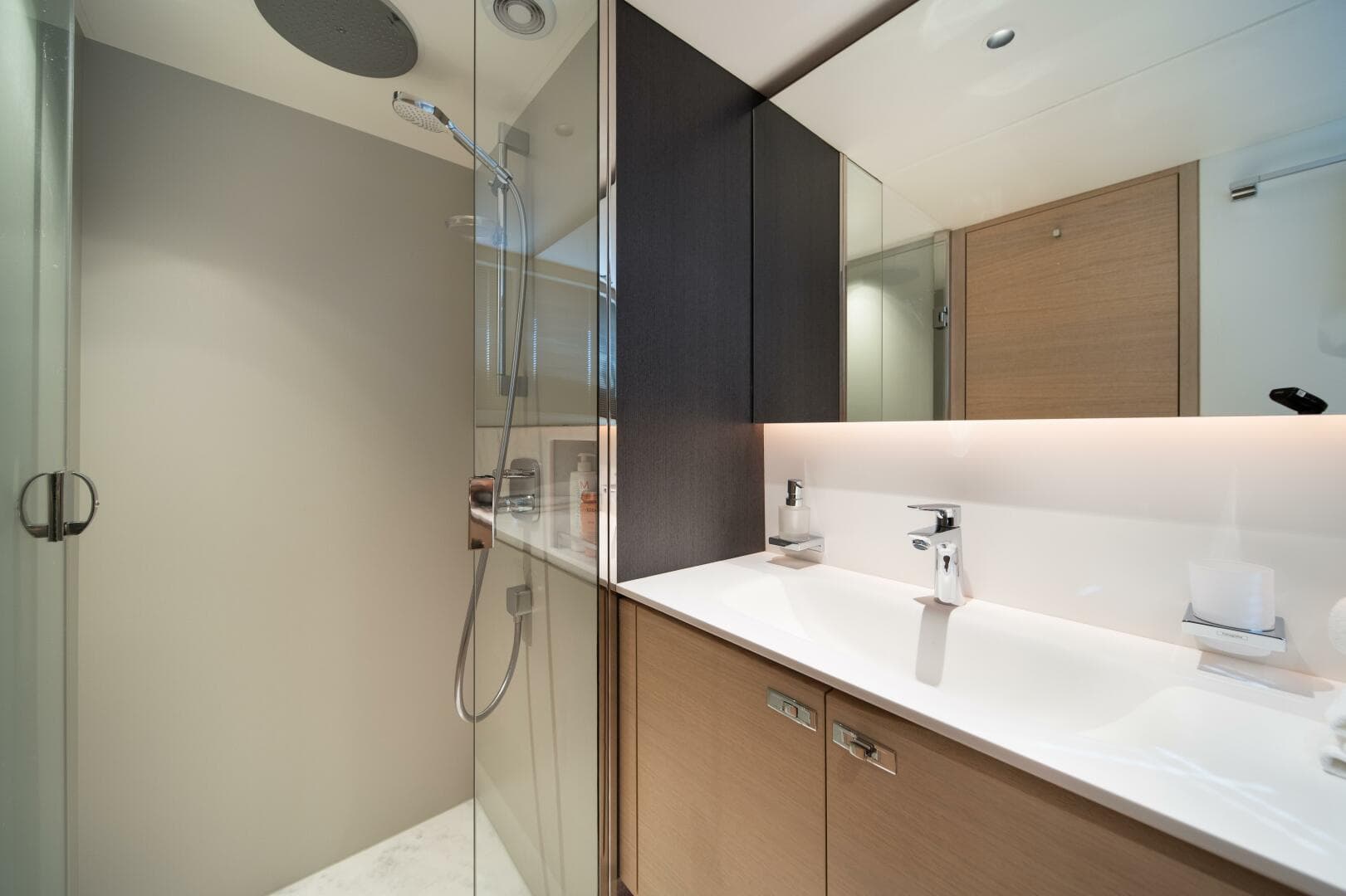 2025 Princess X80 — photo 34