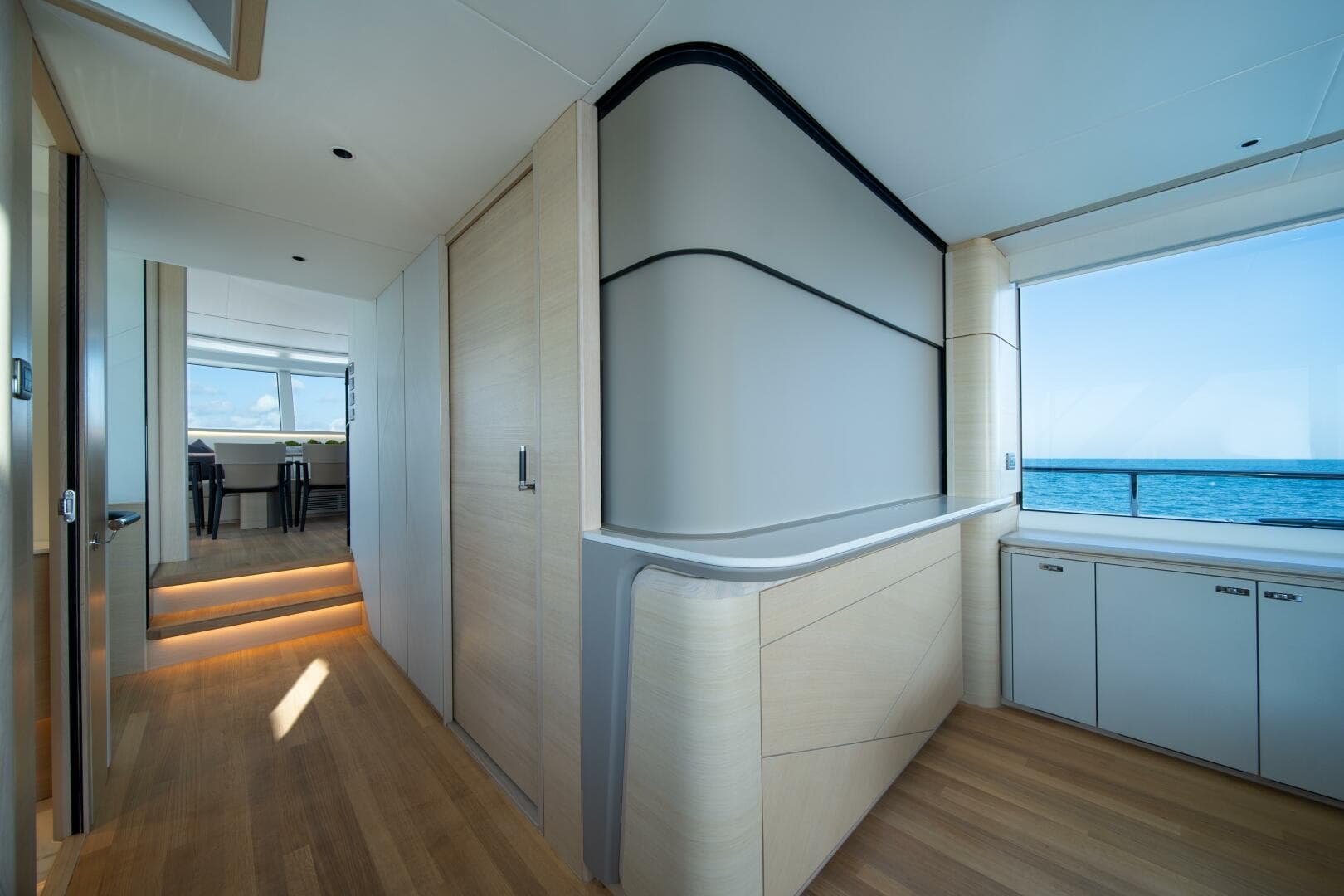 2025 Princess X80 — photo 14