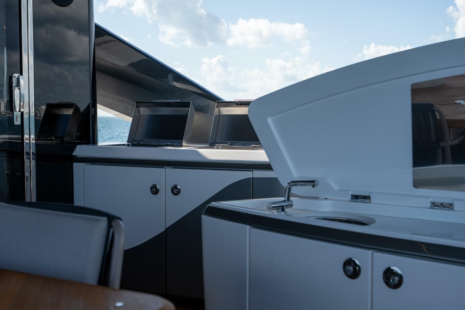 2025 Princess X80 — photo 46