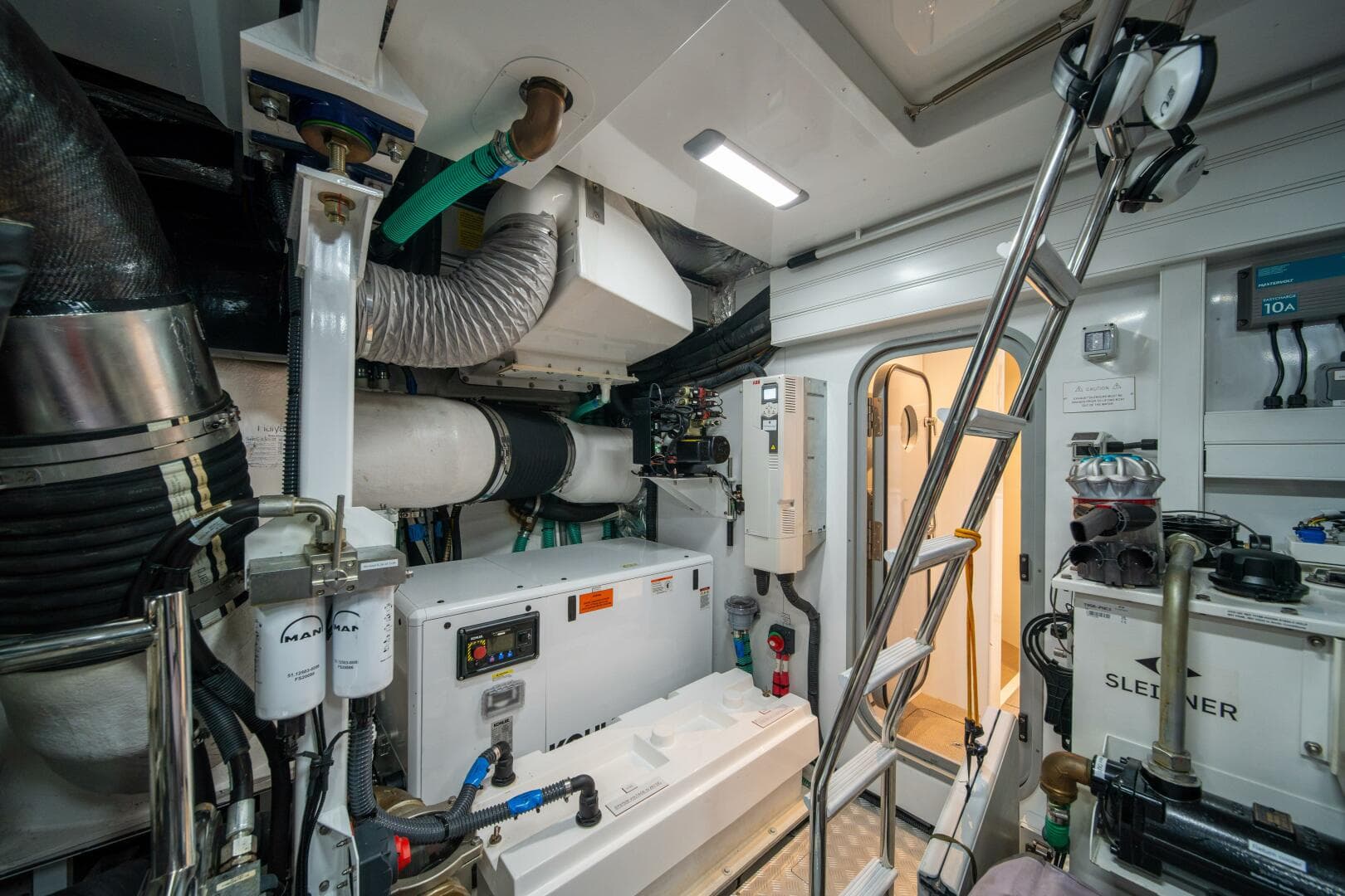 2025 Princess X80 — photo 72