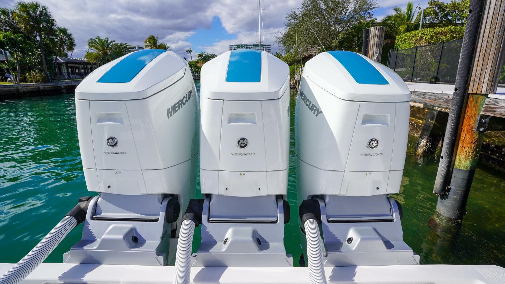 2024 Invincible 43 Open — photo 12