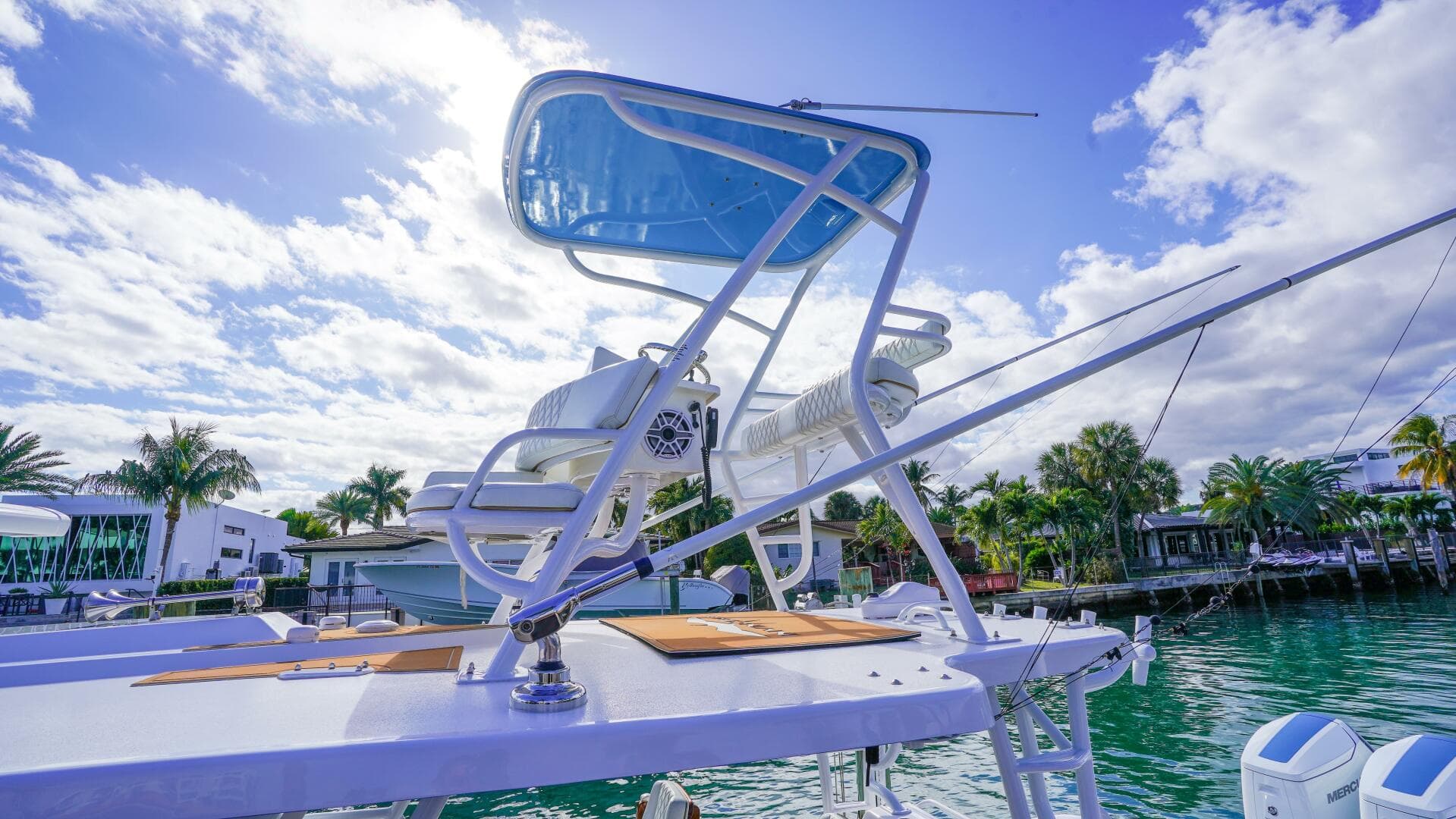 2024 Invincible 43 Open — photo 41