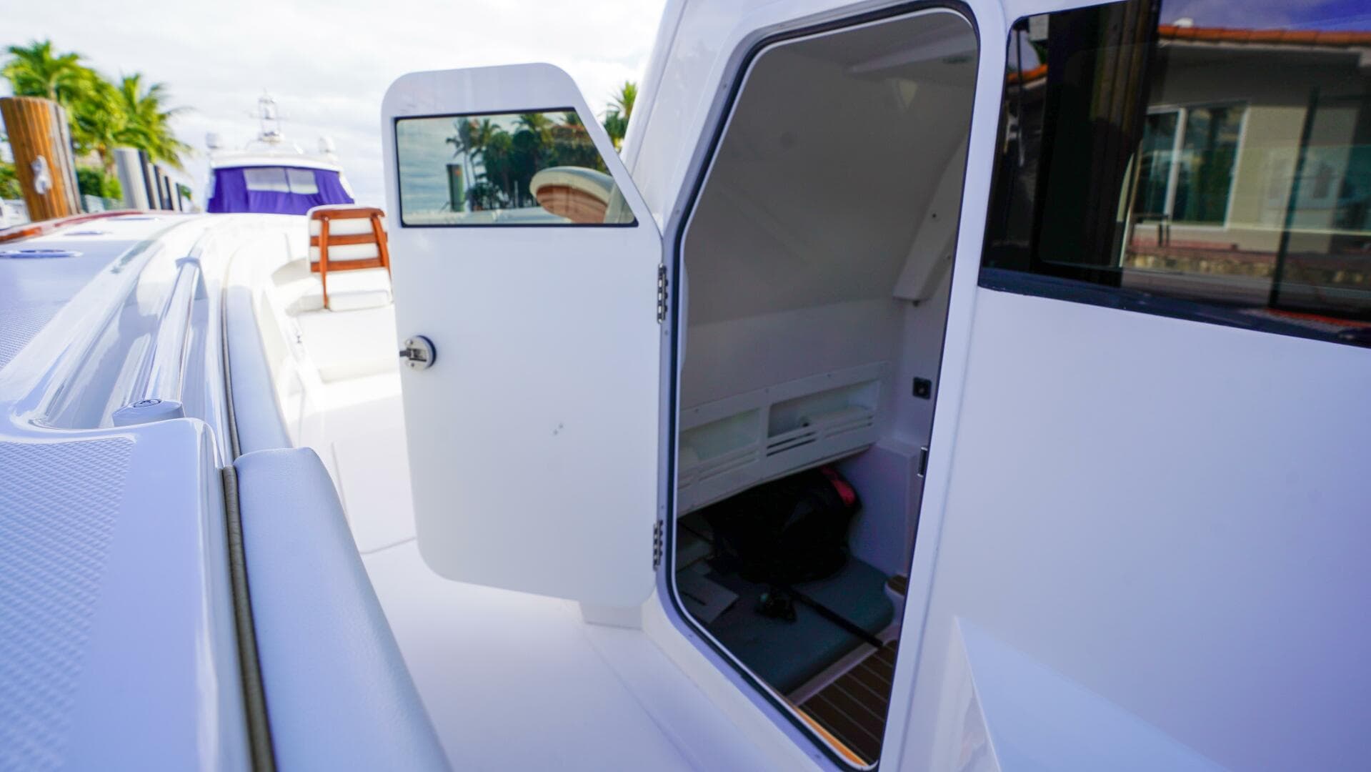 2024 Invincible 43 Open — photo 30