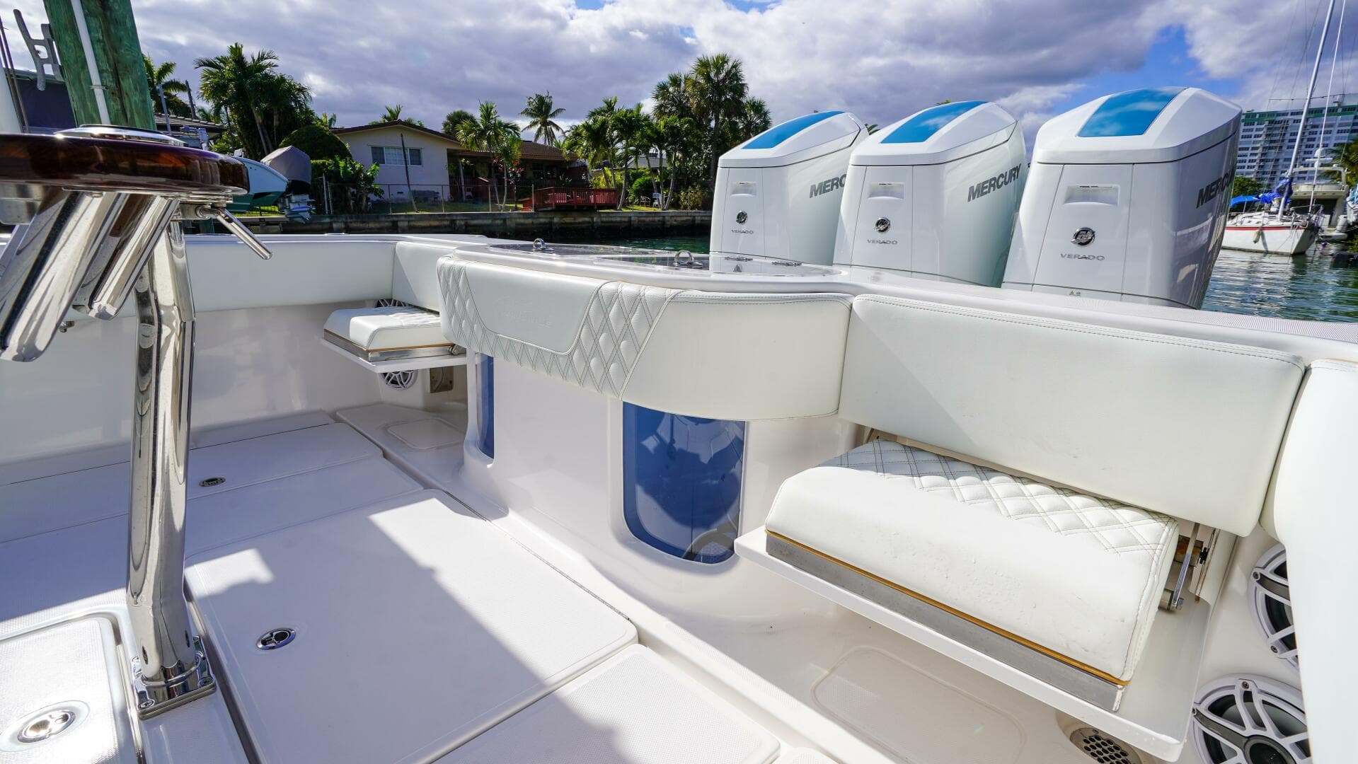 2024 Invincible 43 Open — photo 17