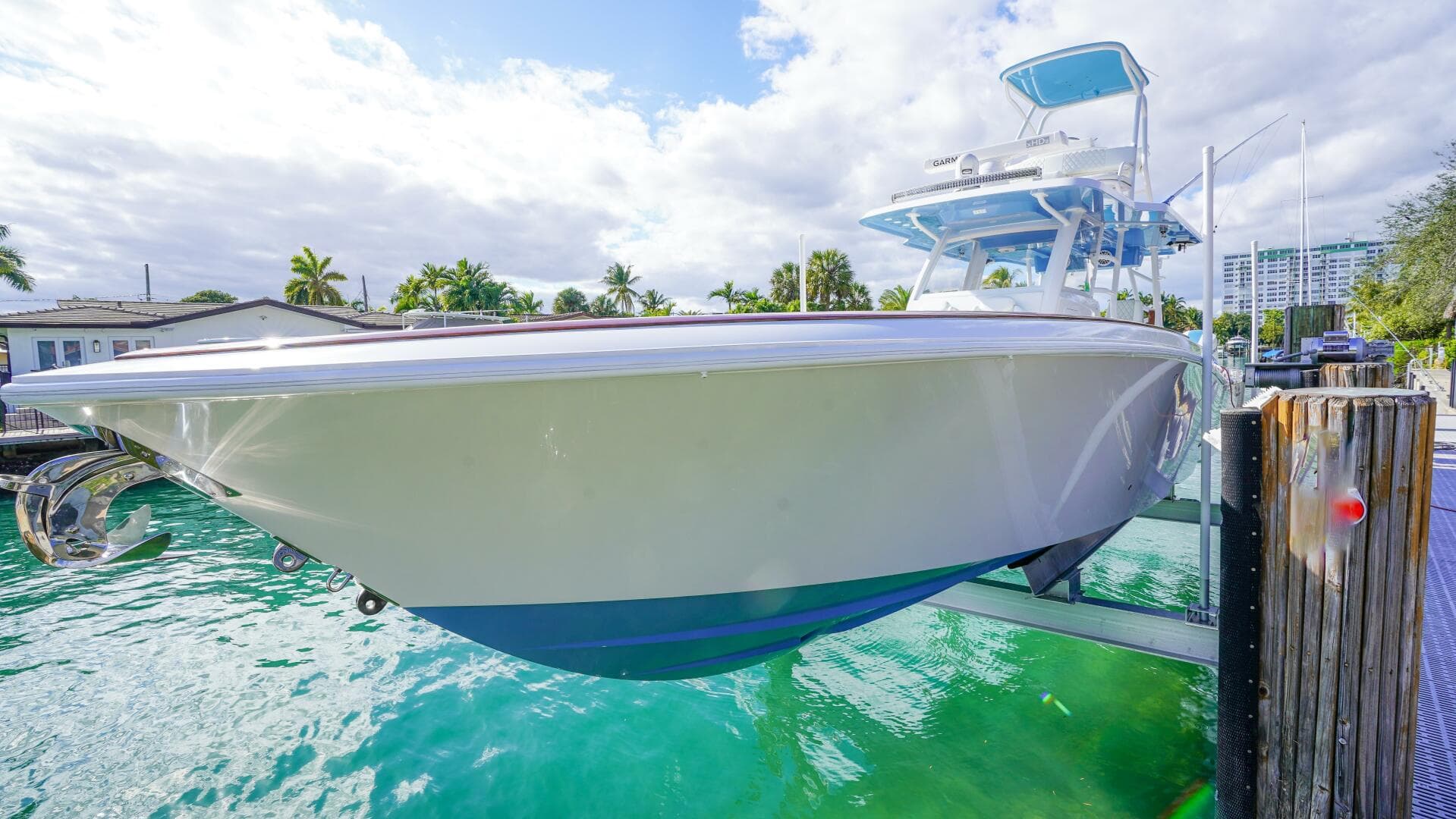 2024 Invincible 43 Open — photo 47