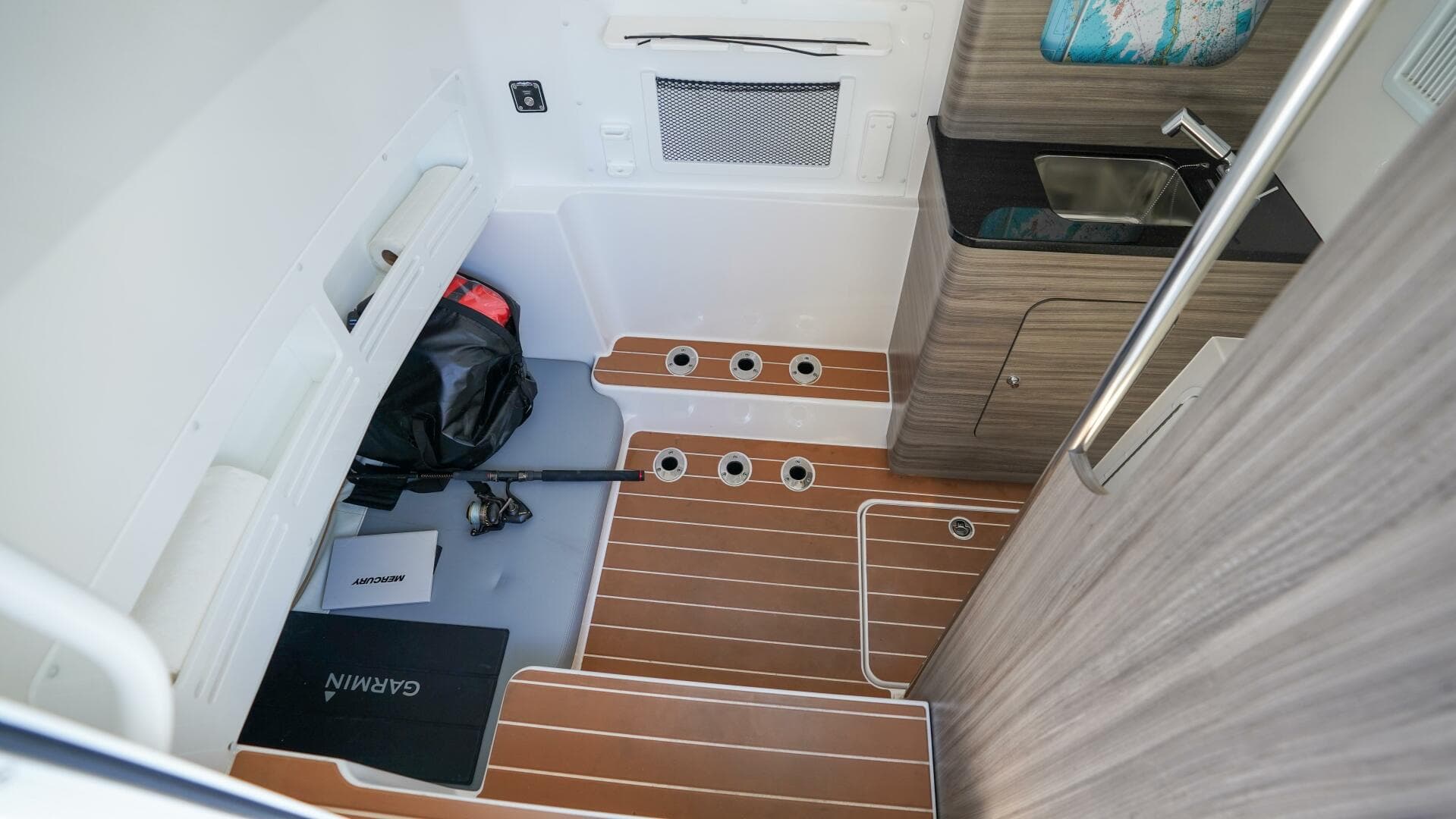 2024 Invincible 43 Open — photo 37