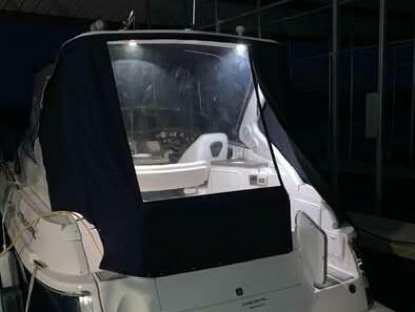 2006 Regal 3060 Window Express — photo 3