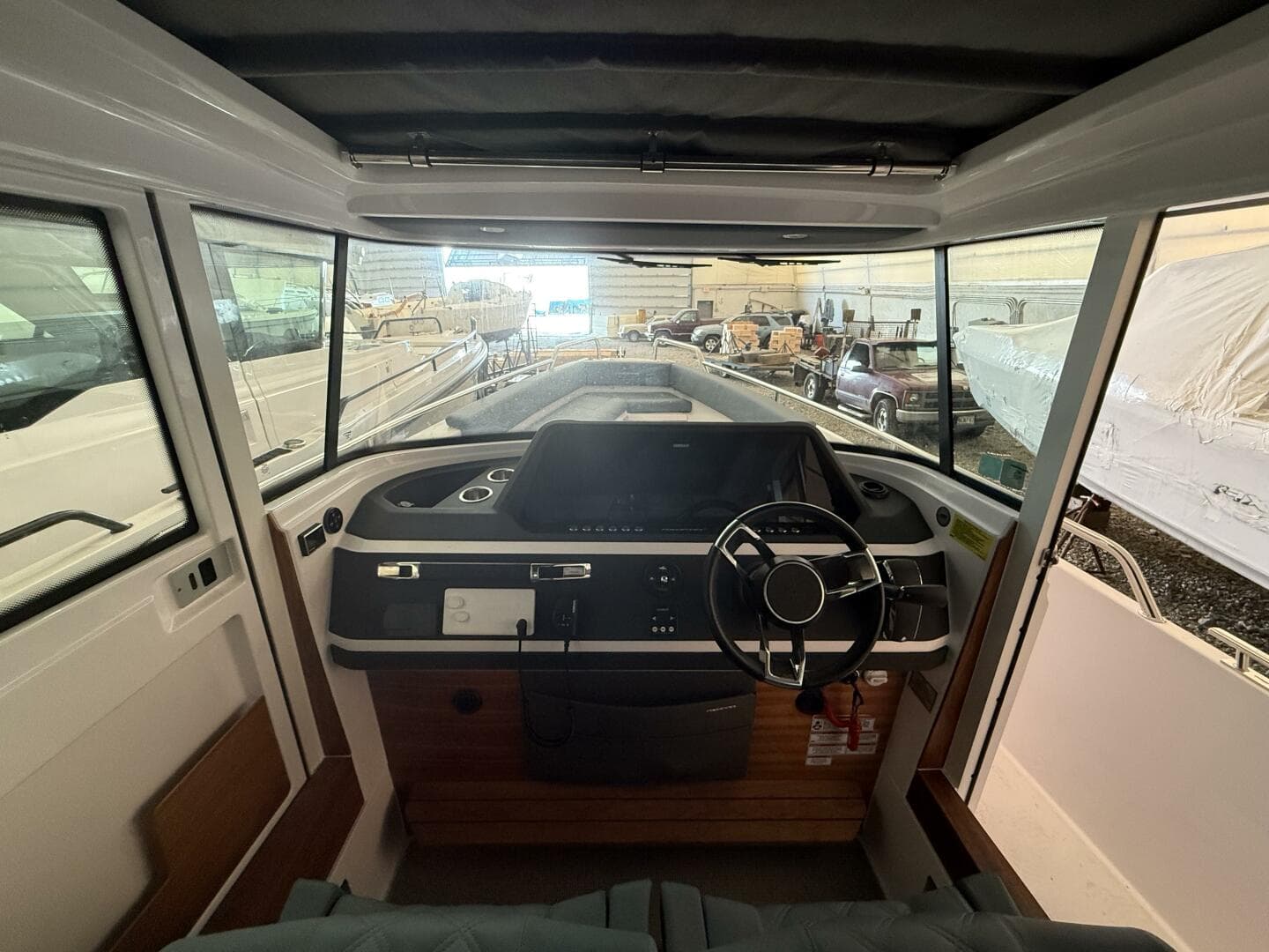 2022 Axopar 28 Cabin — photo 21