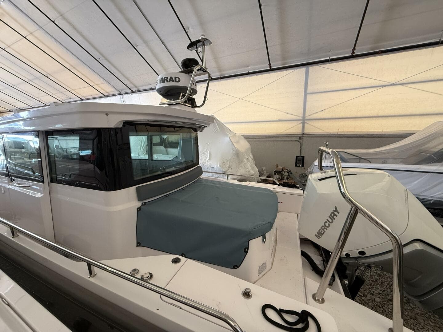2022 Axopar 28 Cabin — photo 12