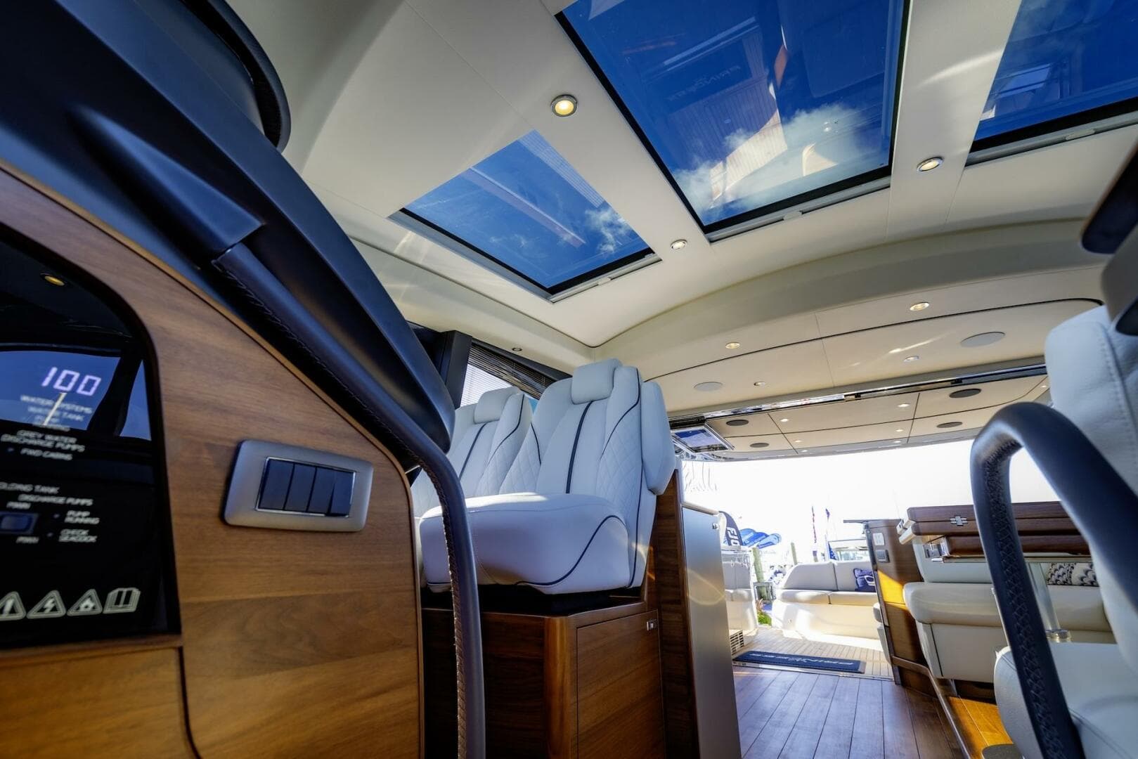 2026 Princess V55 — photo 9