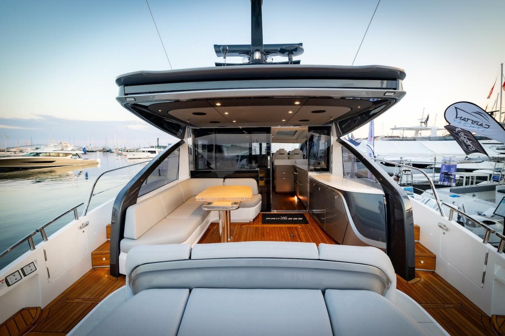 2026 Princess V55 — photo 18