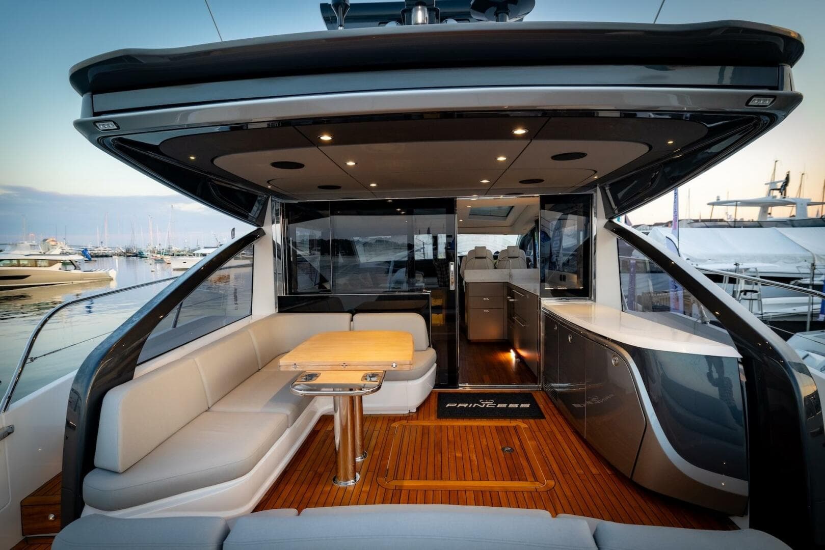 2026 Princess V55 — photo 19