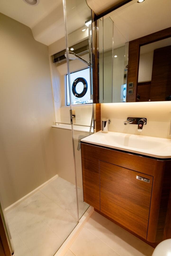 2026 Princess V55 — photo 62