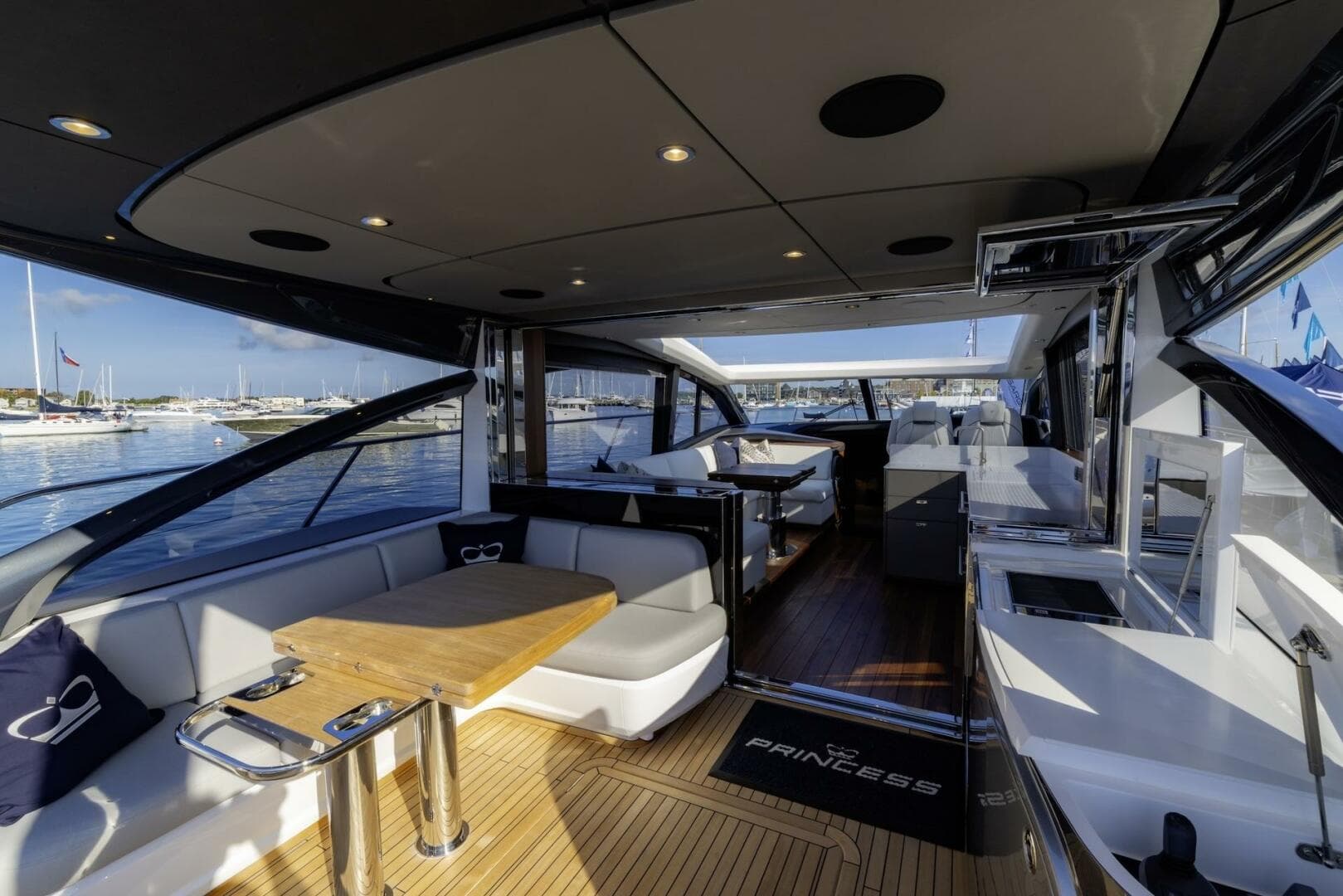 2026 Princess V55 — photo 4