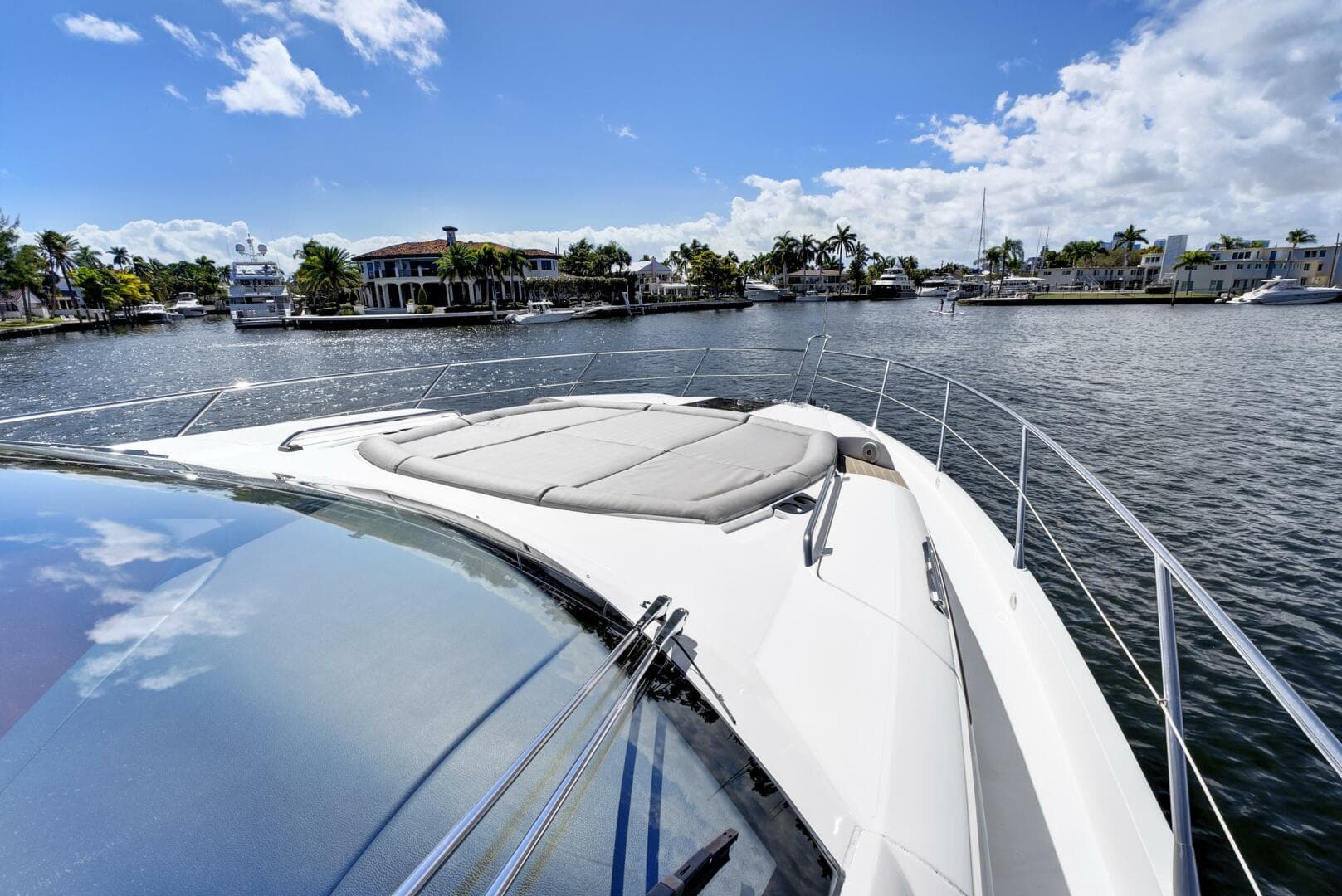 2017 Sunseeker 68 Sport Yacht — photo 13