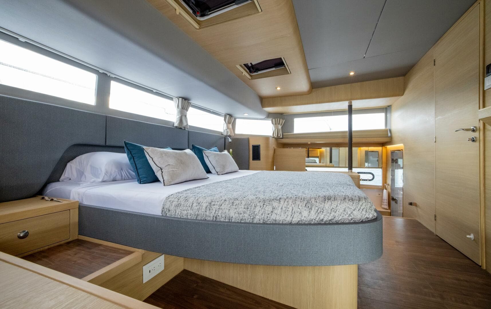 2024 Aquila 54 Yacht — photo 59