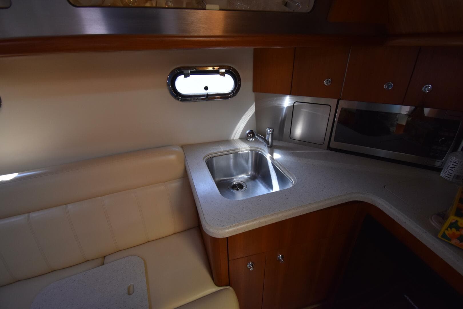 2006 Tiara Yachts — photo 26