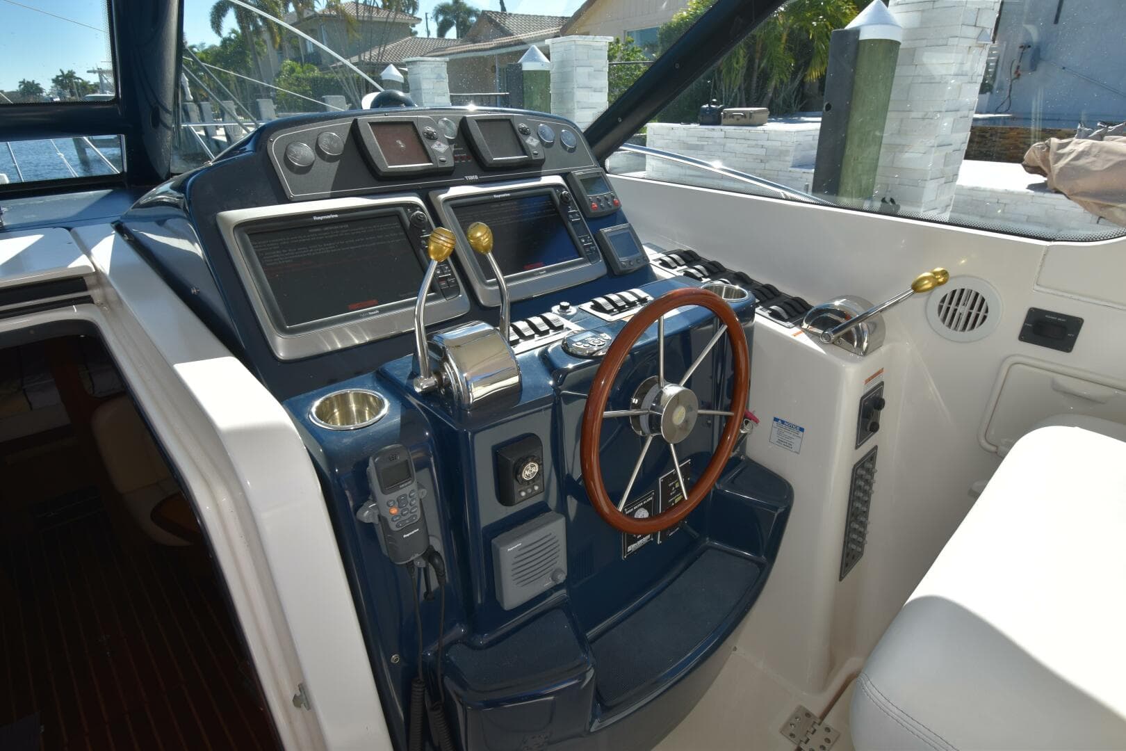 2006 Tiara Yachts — photo 4