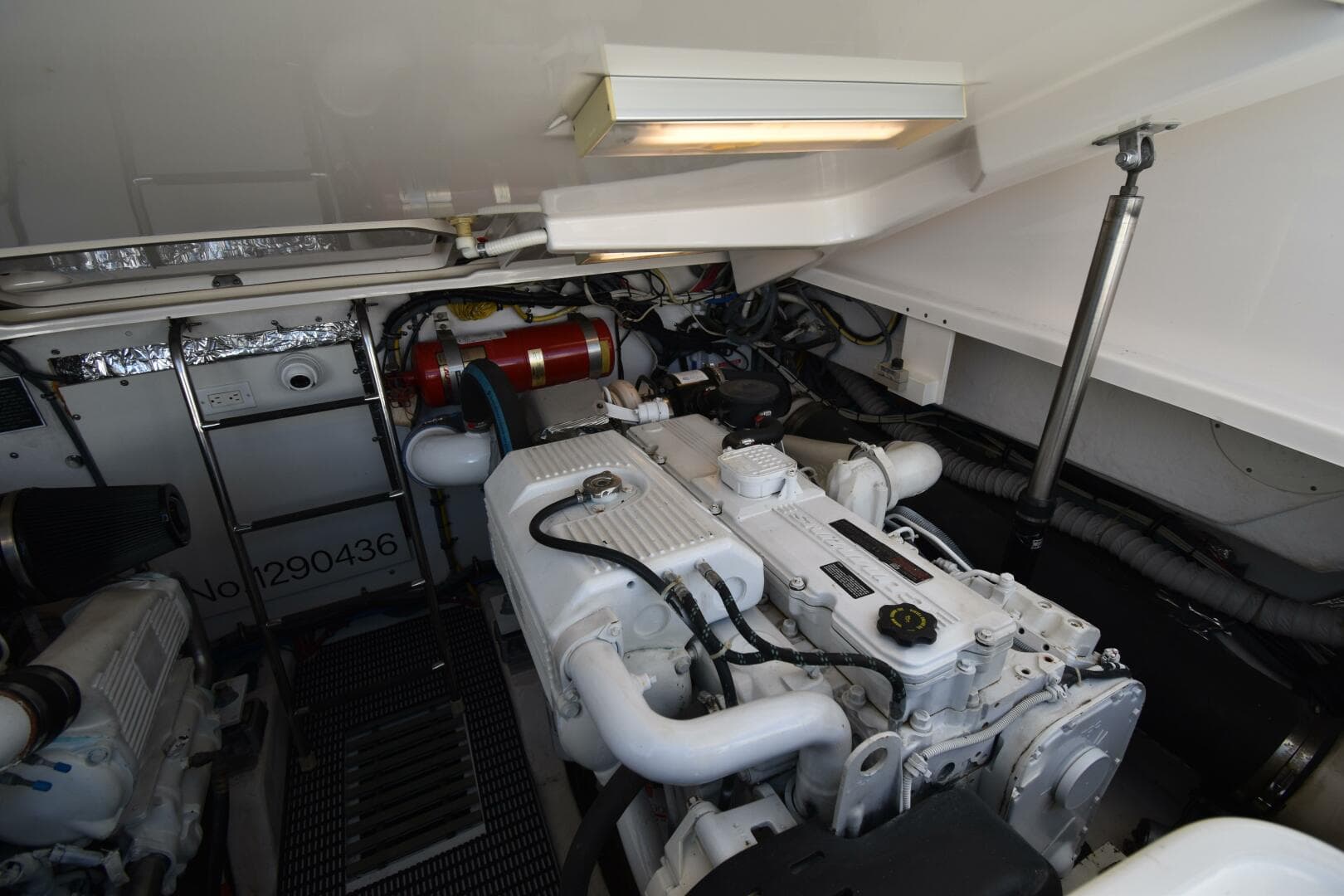 2006 Tiara Yachts — photo 37