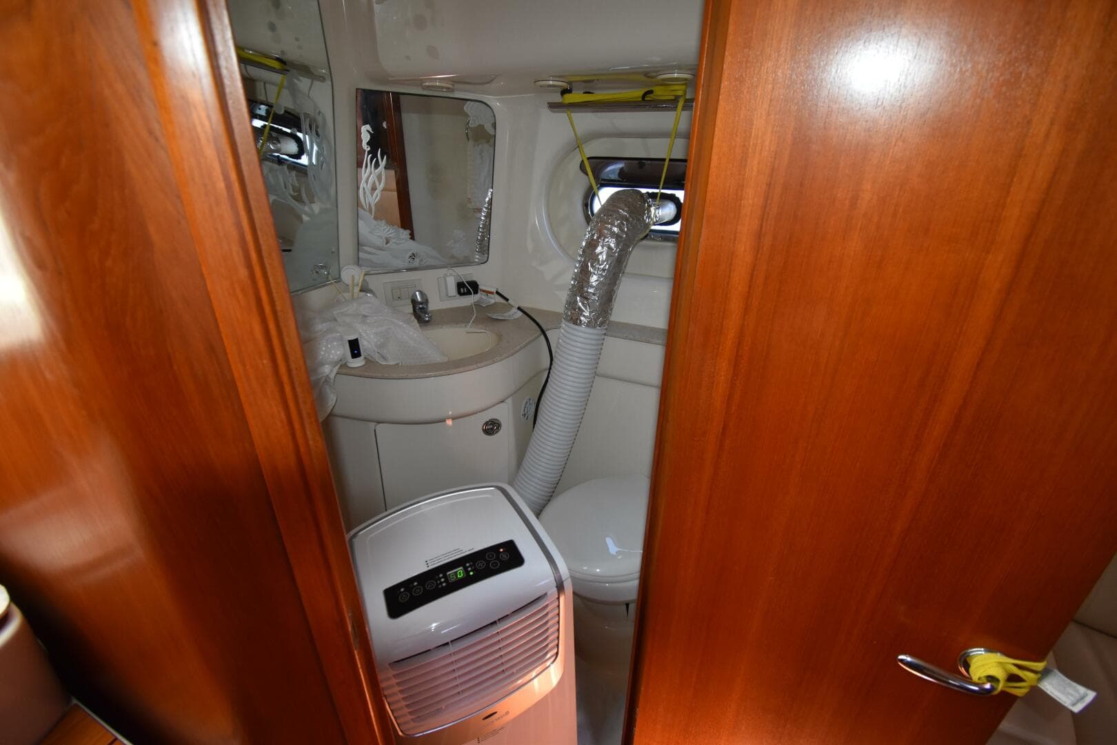 2006 Tiara Yachts — photo 18
