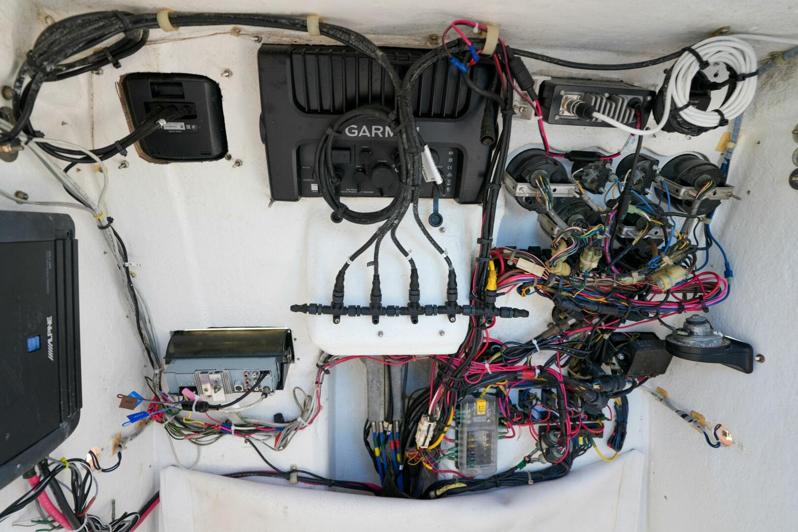 2002 Stamas 270 Tarpon — photo 11